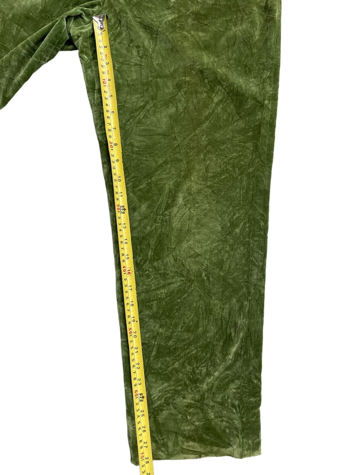 Japanese Brand Japanese Brand Crispa Company Streetstyle Velvet Pants Size US 29 - 14 Thumbnail