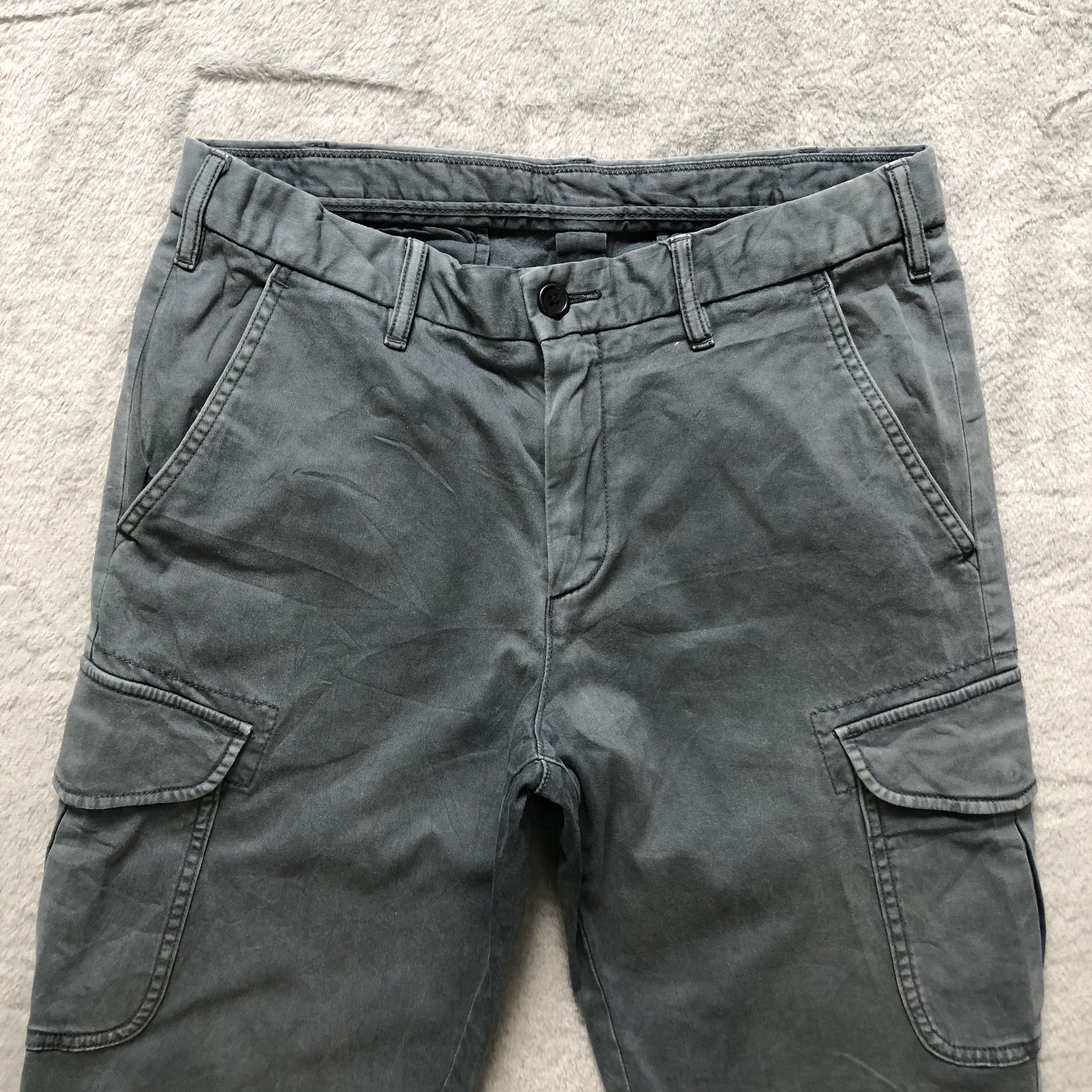 Japanese Brand UNIQLO 6 POCKET CARGO PANTS #6923-97 Size US 33 - 2 Thumbnail