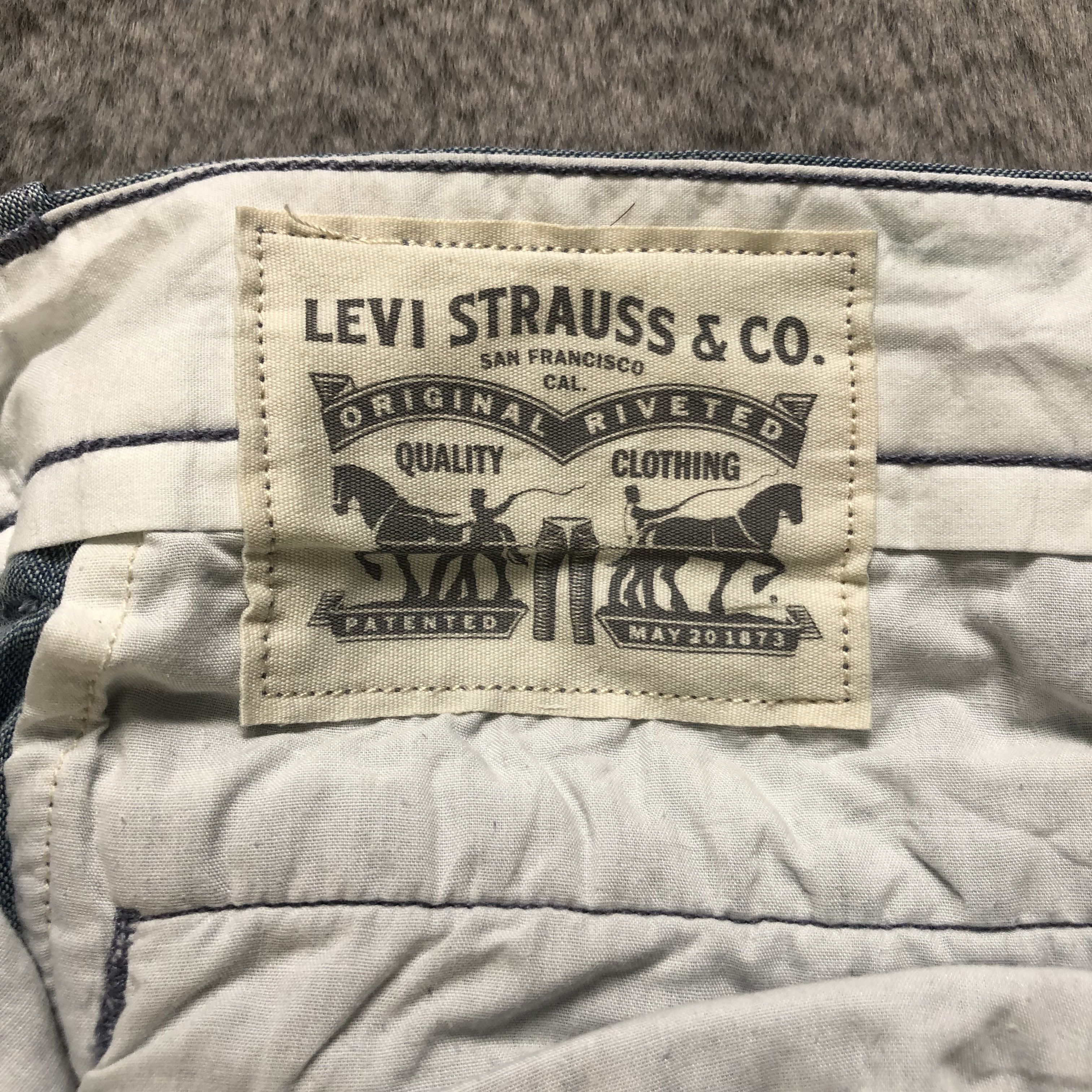 Levi's LEVIS GRAY SHORTS PANT #6935-97 Size US 34 / EU 50 - 7 Thumbnail