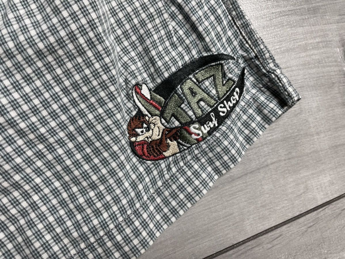 Warner Bros Warner bros shorts 90s anima vintage band teesize Large Size US 34 / EU 50 - 2 Thumbnail