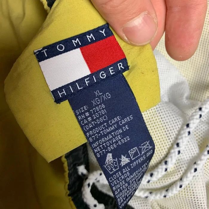 Tommy Hilfiger Tommy Hilfiger shorts swim vintage size XL yellow Size US 36 / EU 52 - 4 Thumbnail