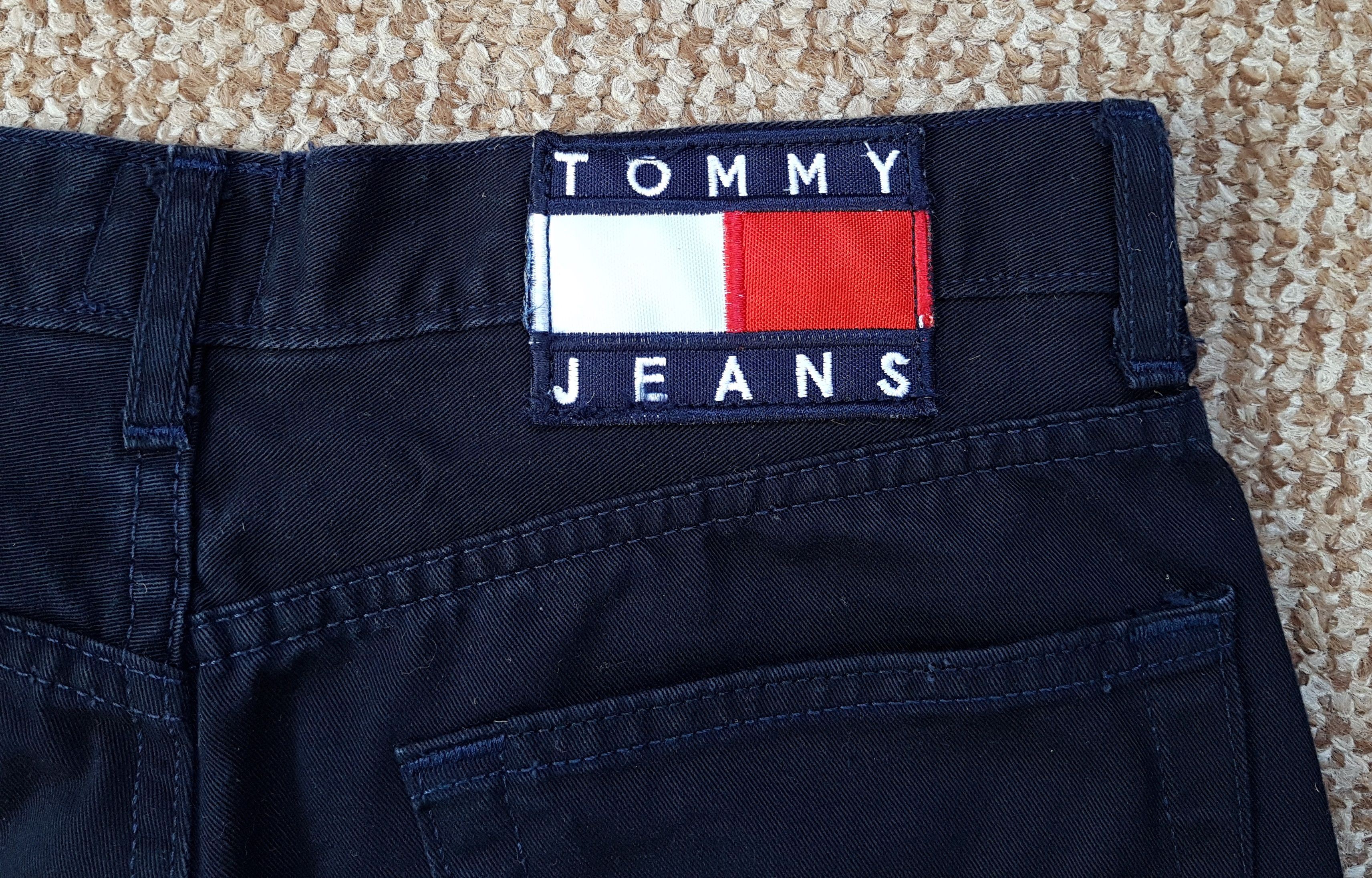 Tommy Hilfiger Vintage Tommy Hilfiger Big Logo W30 L34 Chino Pants Size US 30 / EU 46 - 4 Thumbnail