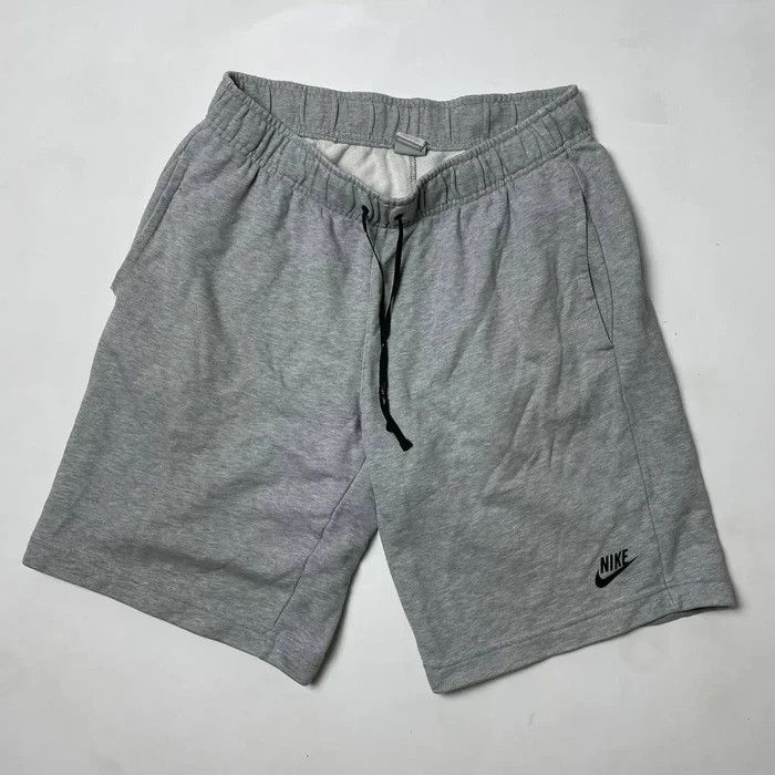 Nike Nike shorts cotton sportswear size XLarge grey vintage Size US 36 / EU 52 - 2 Thumbnail