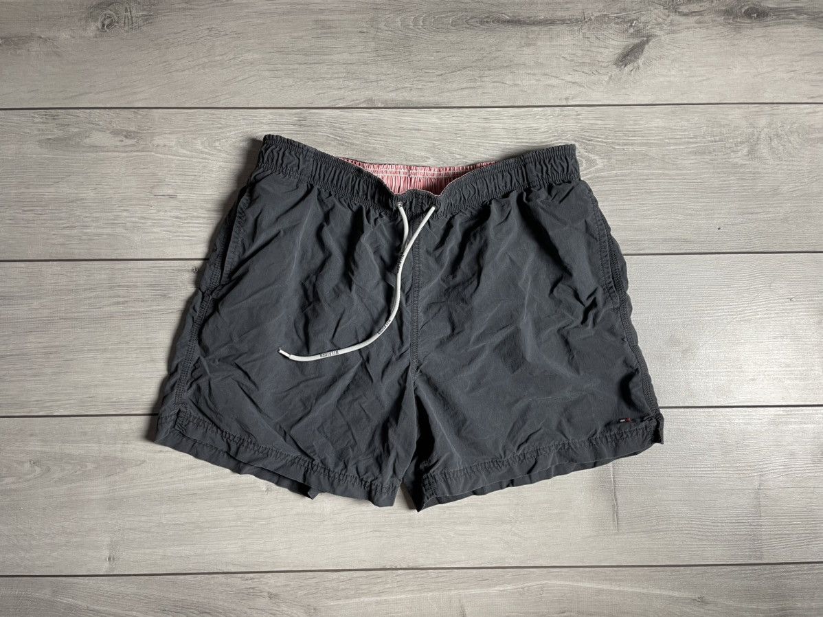 Tommy Hilfiger Tommy hilfiger shorts swimmer band tee size Large Size US 34 / EU 50 - 1 Thumbnail