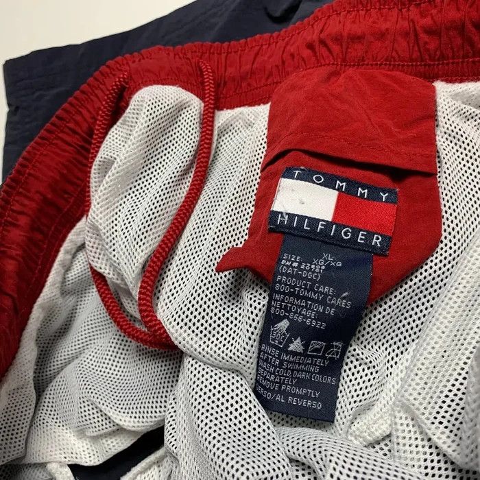Tommy Hilfiger Tommy hilfiger shorts size XL colour black logo vintage Size US 36 / EU 52 - 3 Thumbnail