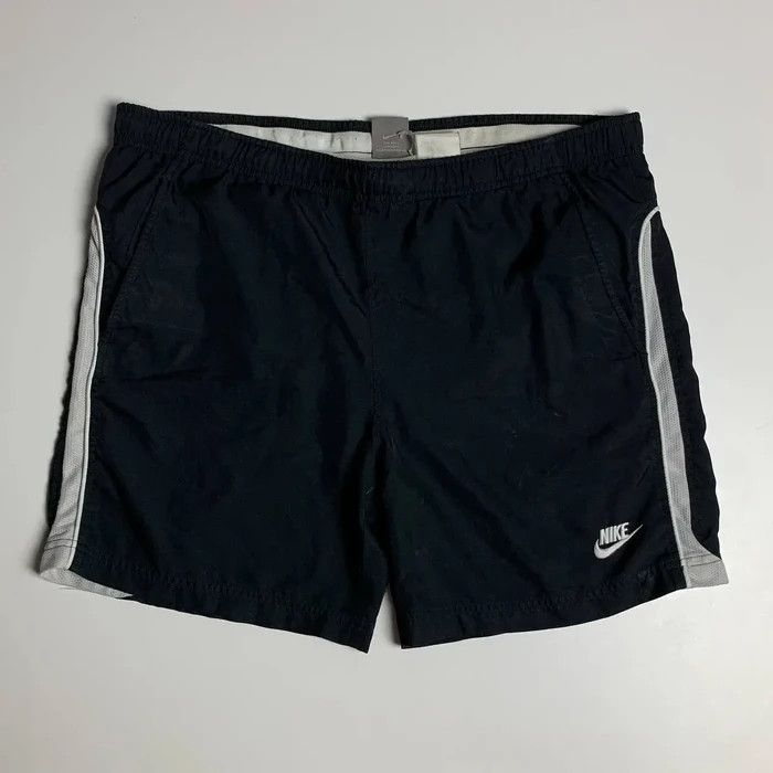 Kith × Nike KITH NIKE LEBRON. Cloak Shorts. Black size XL