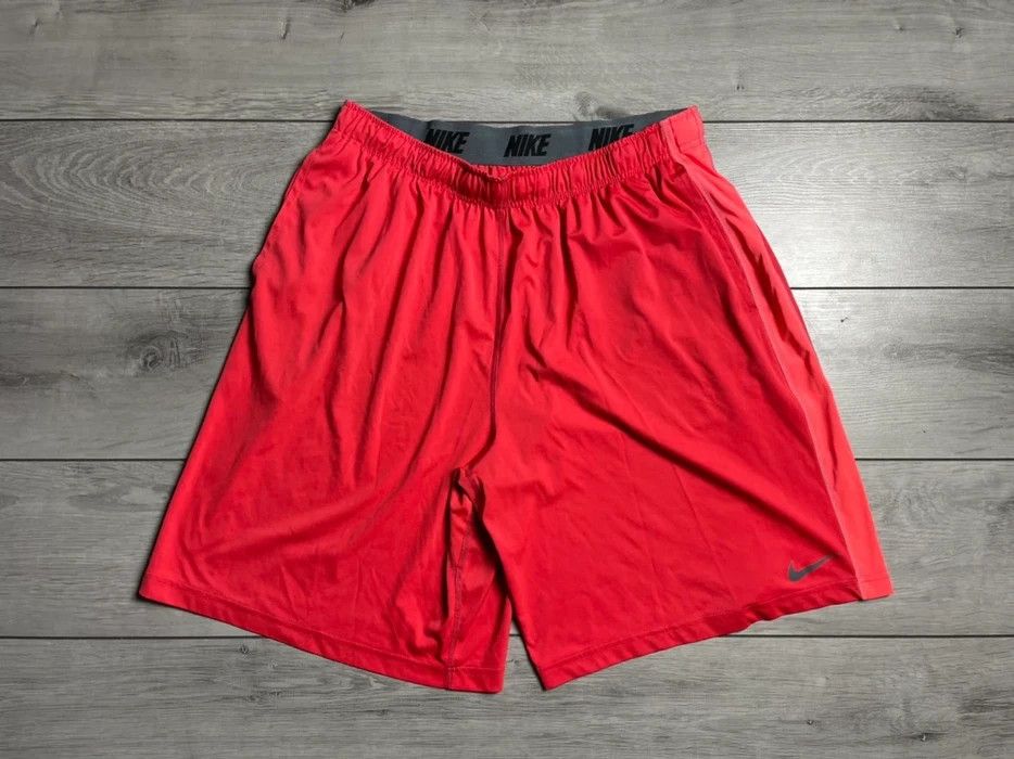 Nike Nike shorts sportswear Nike acg basketball style size XXL Size US 38 / EU 54 - 1 Thumbnail