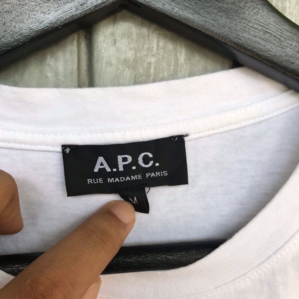 A.P.C. ‼️Rare A.P.C nature printed picture men t shirt medium size Size US M / EU 48-50 / 2 - 11 Thumbnail