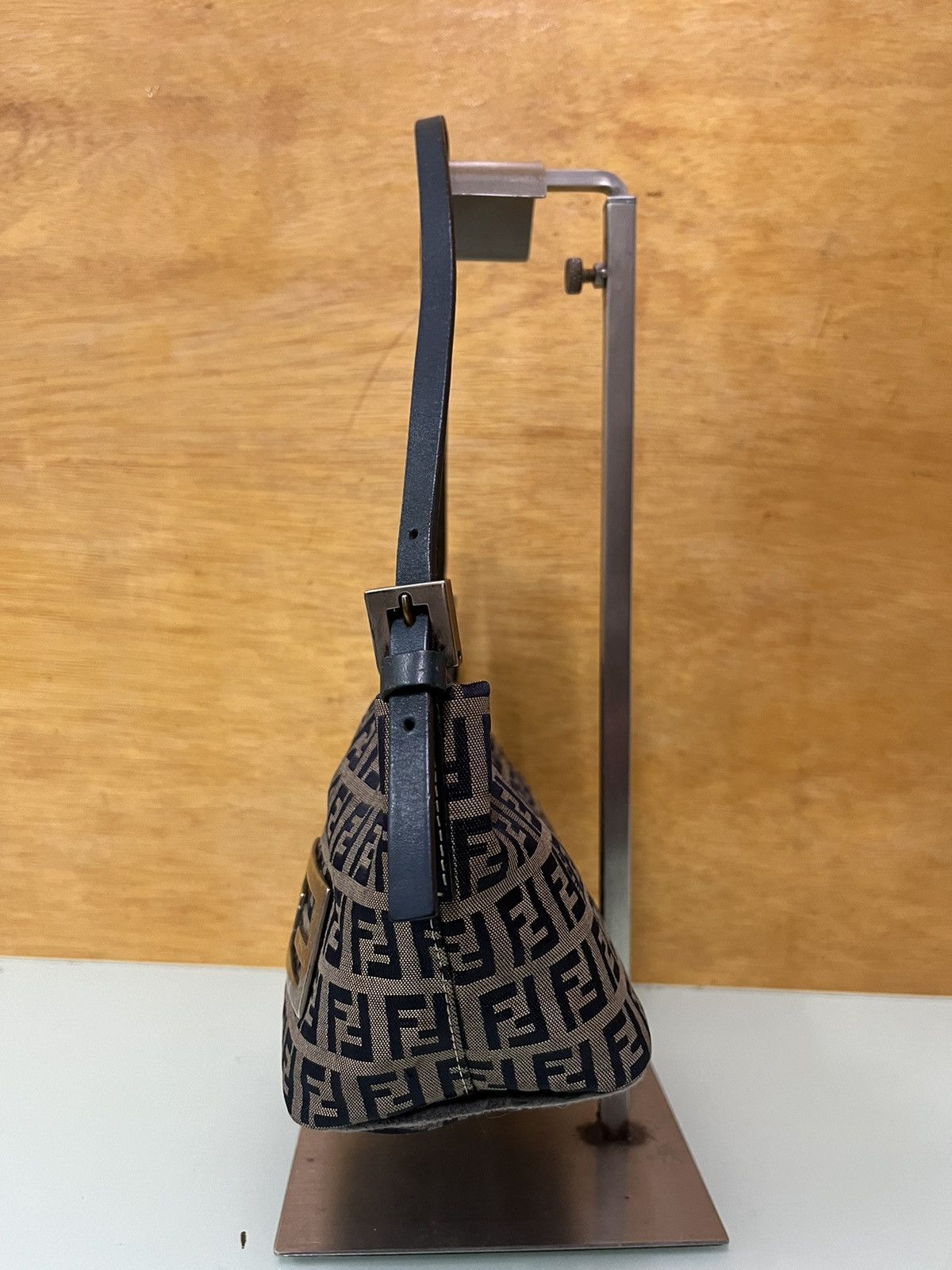 Fendi Authentic FENDI Zucchino Pochette Bag Size ONE SIZE - 6 Thumbnail