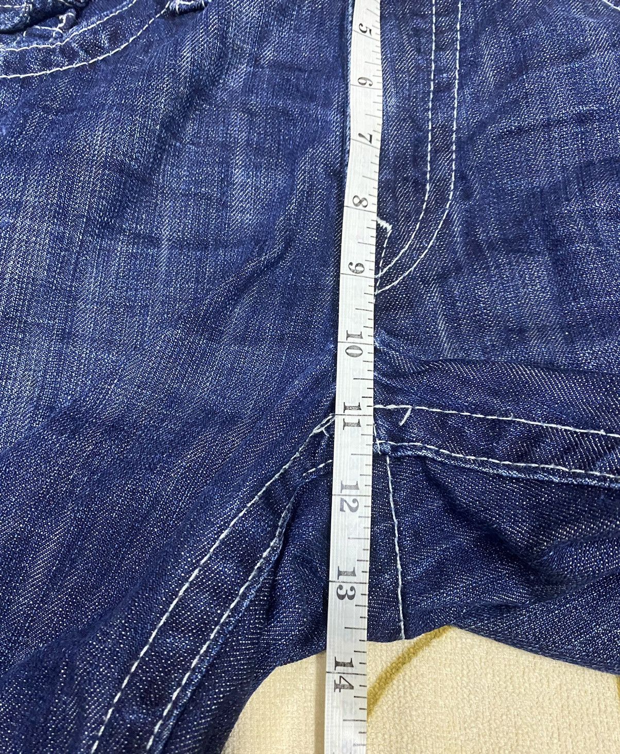 True Religion TRUE RELIGION Leather Logo x Bootcut Cutting Jeans Denim Size US 40 / EU 56 - 15 Thumbnail