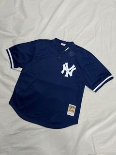 Mitchell & Ness, Shirts, Mitchell And Ness Ny Yankees Bernie Williams Batting  Practice Jersey Sz Xl