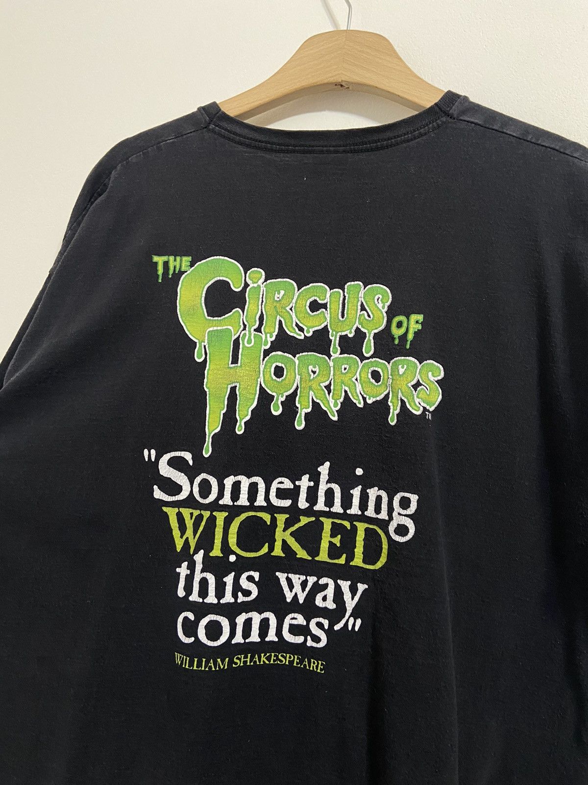 Vintage Vintage Shirt Something Wicked Size US XXL / EU 58 / 5 - 13 Thumbnail