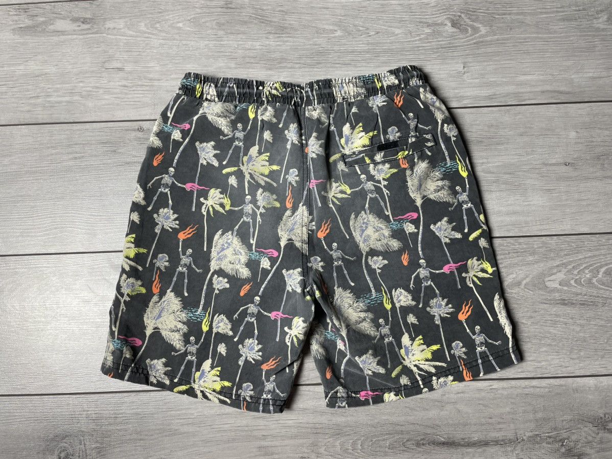 Vintage Skull shorts band tee vintage size Xsmall Size US 29 - 4 Thumbnail
