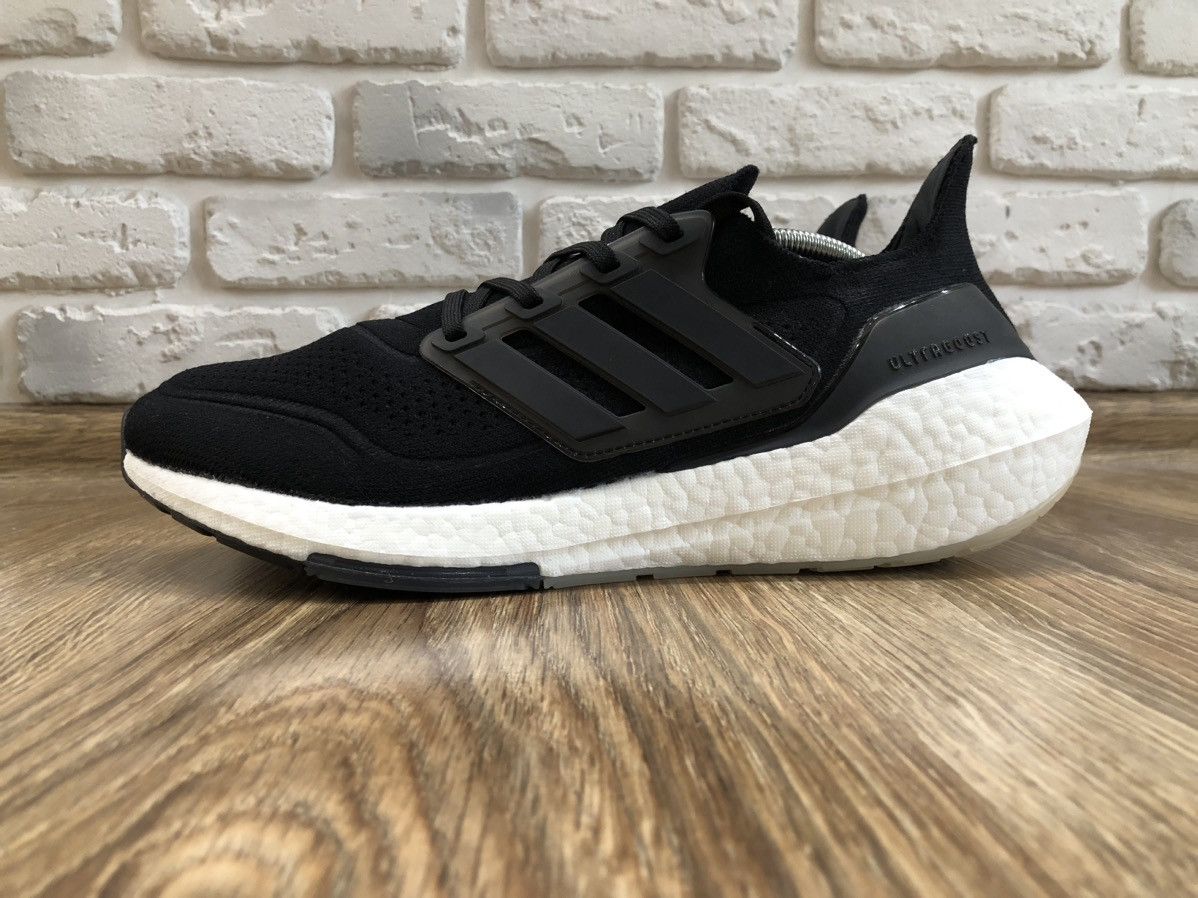 Pre owned Adidas Originals Ultra Boost 21 Cloud Black Sneakers