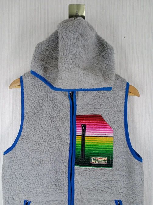 Japanese Brand Rare Vintage Titicaca Sleeveless Hoodie Zipper Fleece Vest Size US M / EU 48-50 / 2 - 2 Thumbnail
