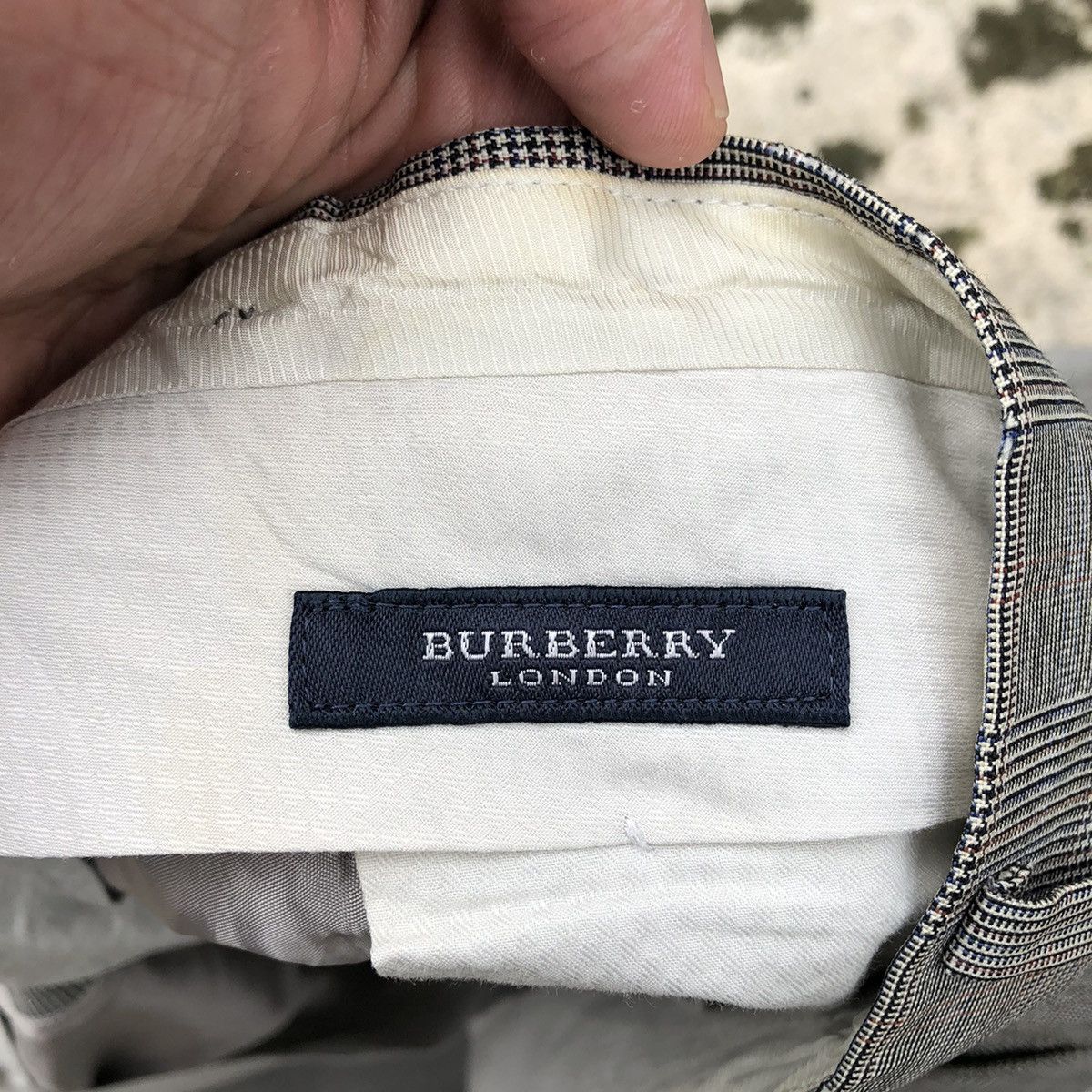 Burberry 🔥OG🔥Burberry London Classic Nova Check Style Casual Pants Size US 34 / EU 50 - 13 Thumbnail
