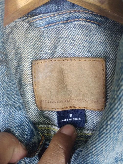 Gap RARE VINTAGE GAP DISTRESSED DENIM JACKET Size US S / EU 44-46 / 1 - 3 Thumbnail