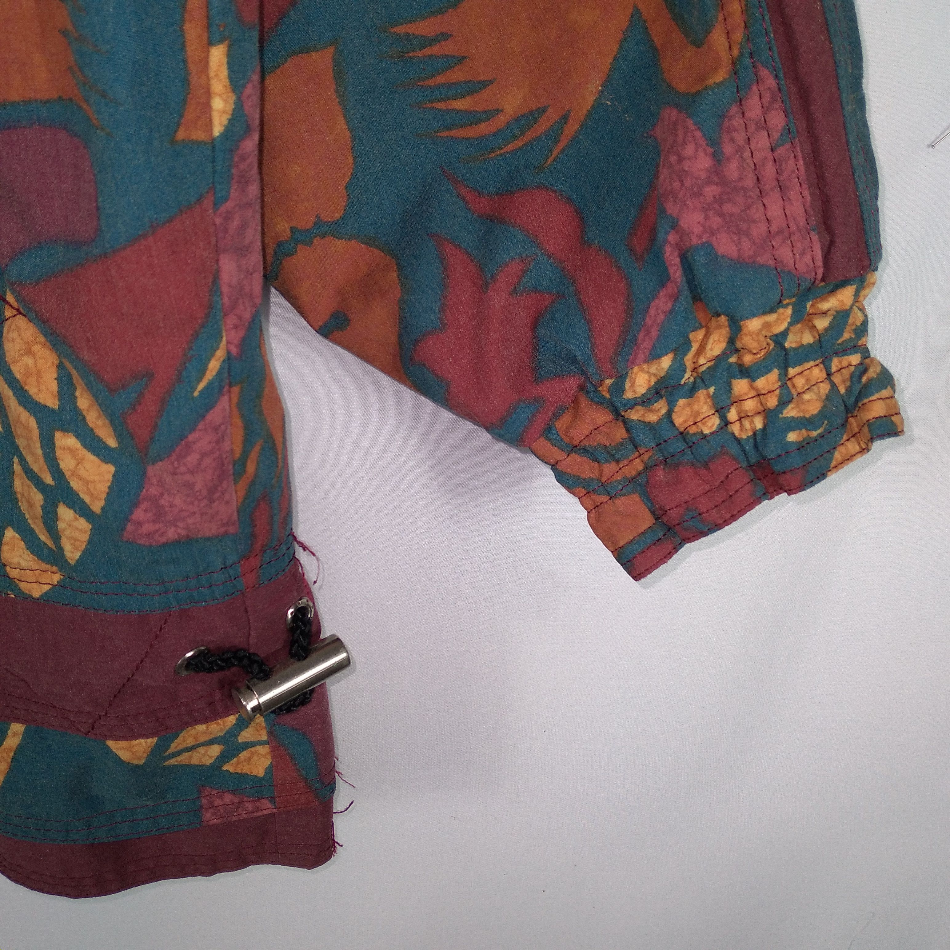 Japanese Brand Vintage Courmayeur Art Flower Hoodie Winter Ski Jacket Size US L / EU 52-54 / 3 - 10 Thumbnail