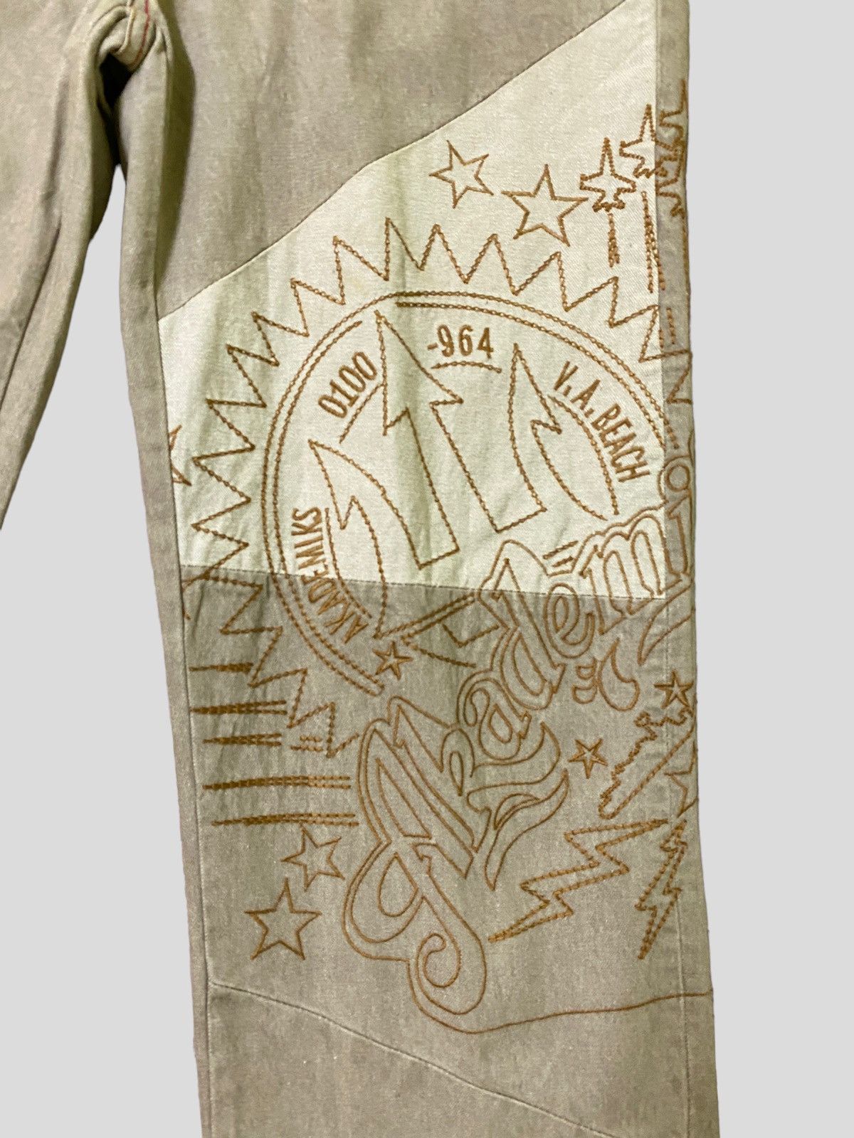 Akademiks × Vintage Vintage AKADEMIKS Baggy Embroidered Jnco Style Denim Jeans Size US 31 - 6 Thumbnail