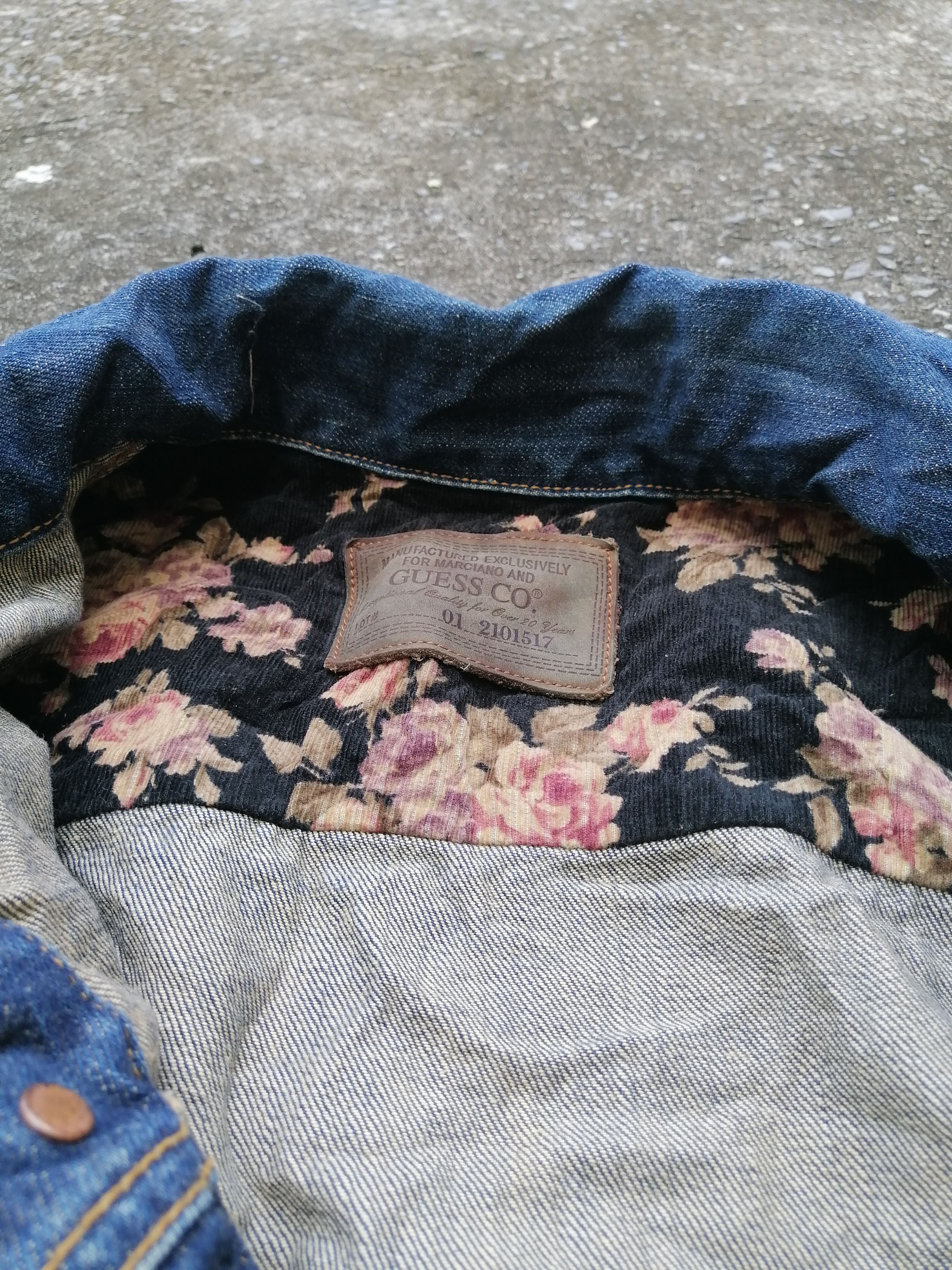 Guess × Vintage Guess Nice Distressed Design Denim Jacket Size US M / EU 48-50 / 2 - 7 Thumbnail