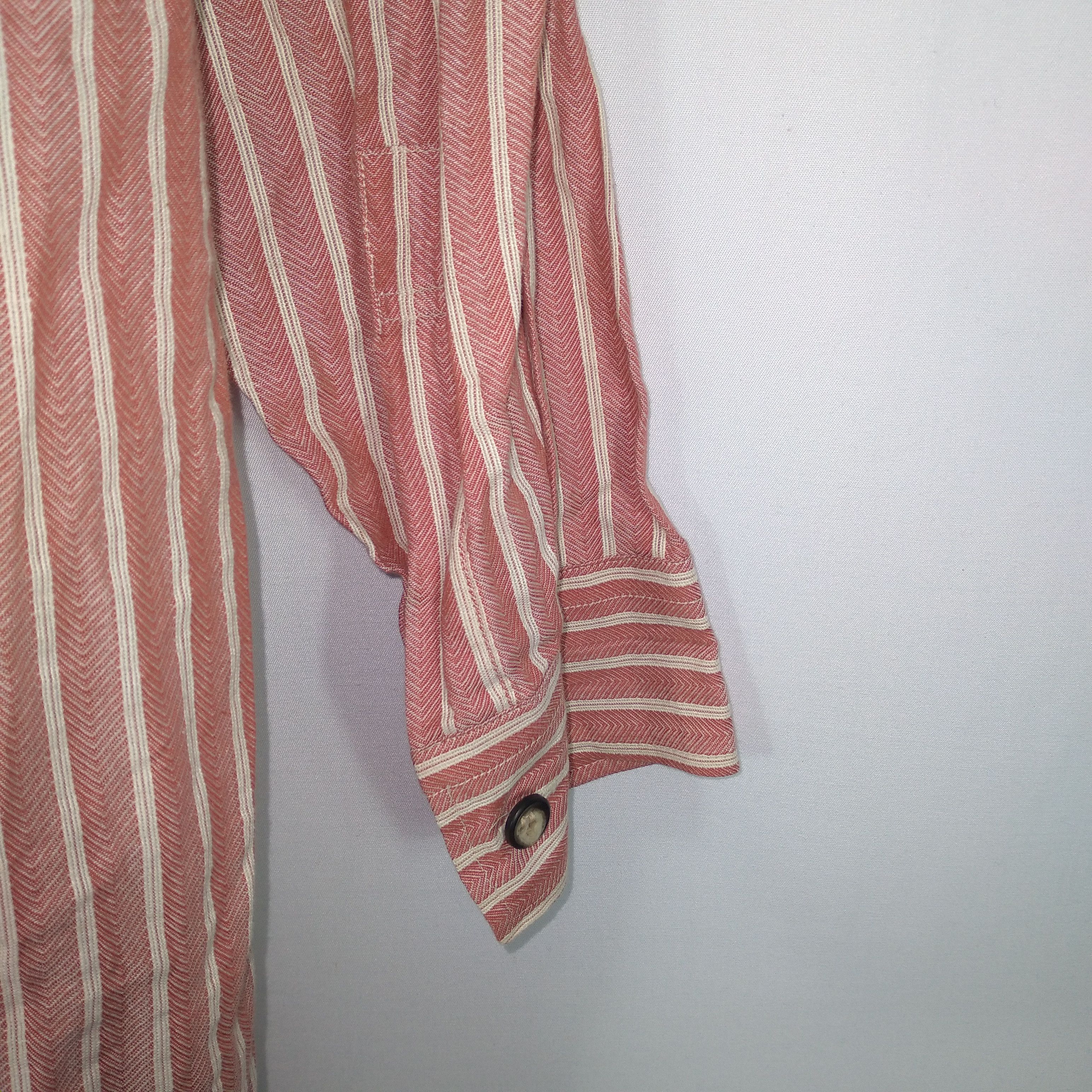 Christian Dior Monsieur Vintage Christian Dior Classic Stripes Pocket Buttons Shirts Size US L / EU 52-54 / 3 - 7 Thumbnail