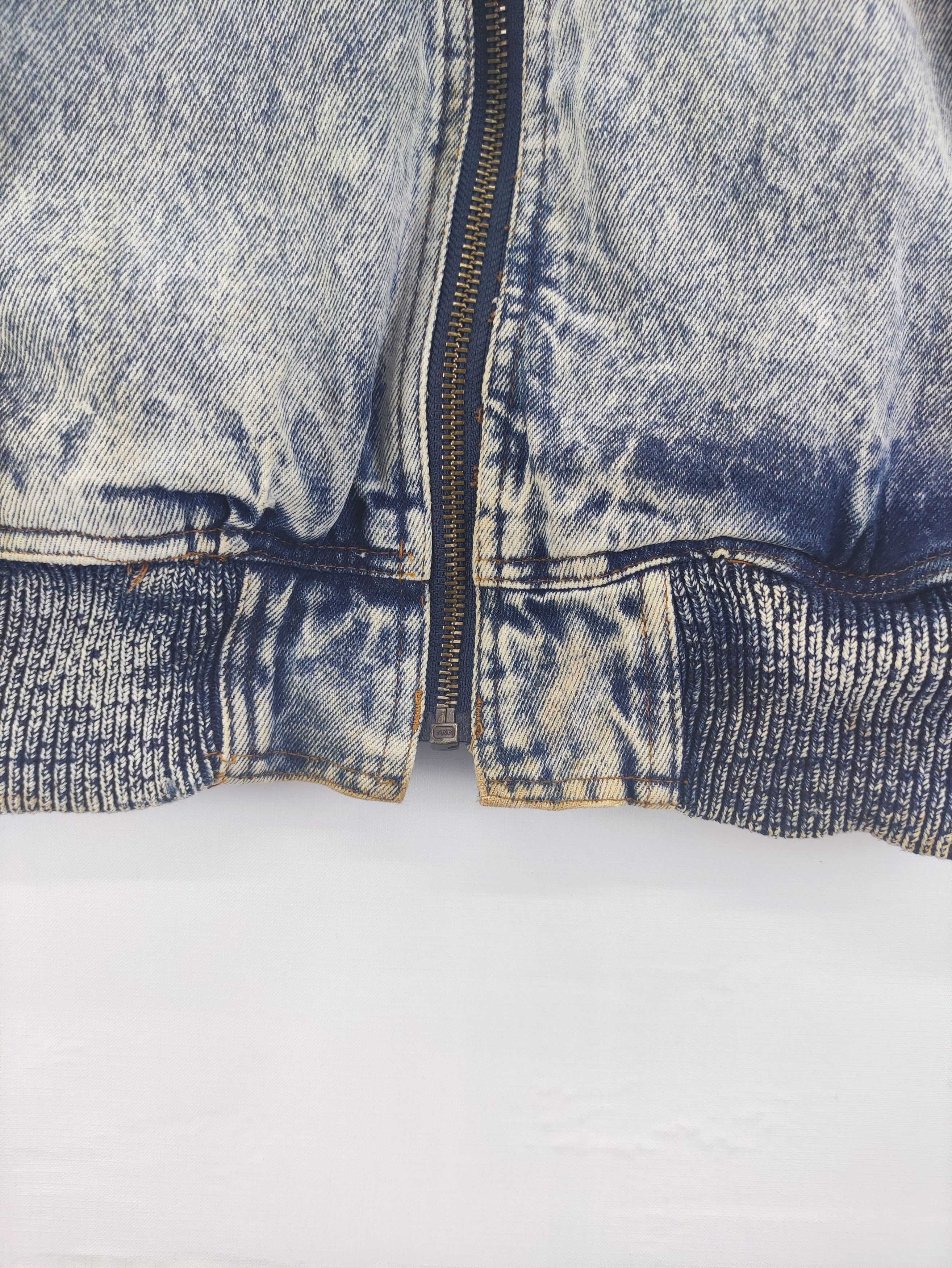 Japanese Brand Vintage Denim Bomber Jacket Acid Wash Zipper Size US XL / EU 56 / 4 - 6 Thumbnail