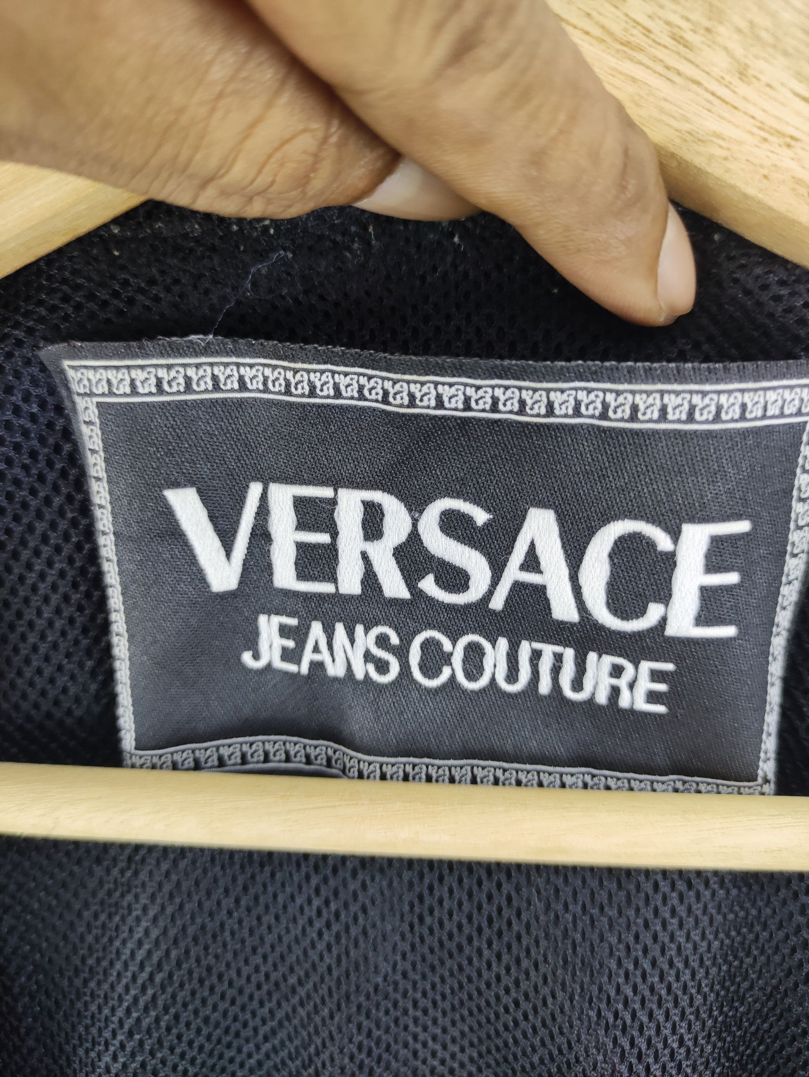 Versace Versace Embroidered Big Logo Vest Size US XS / EU 42 / 0 - 6 Thumbnail