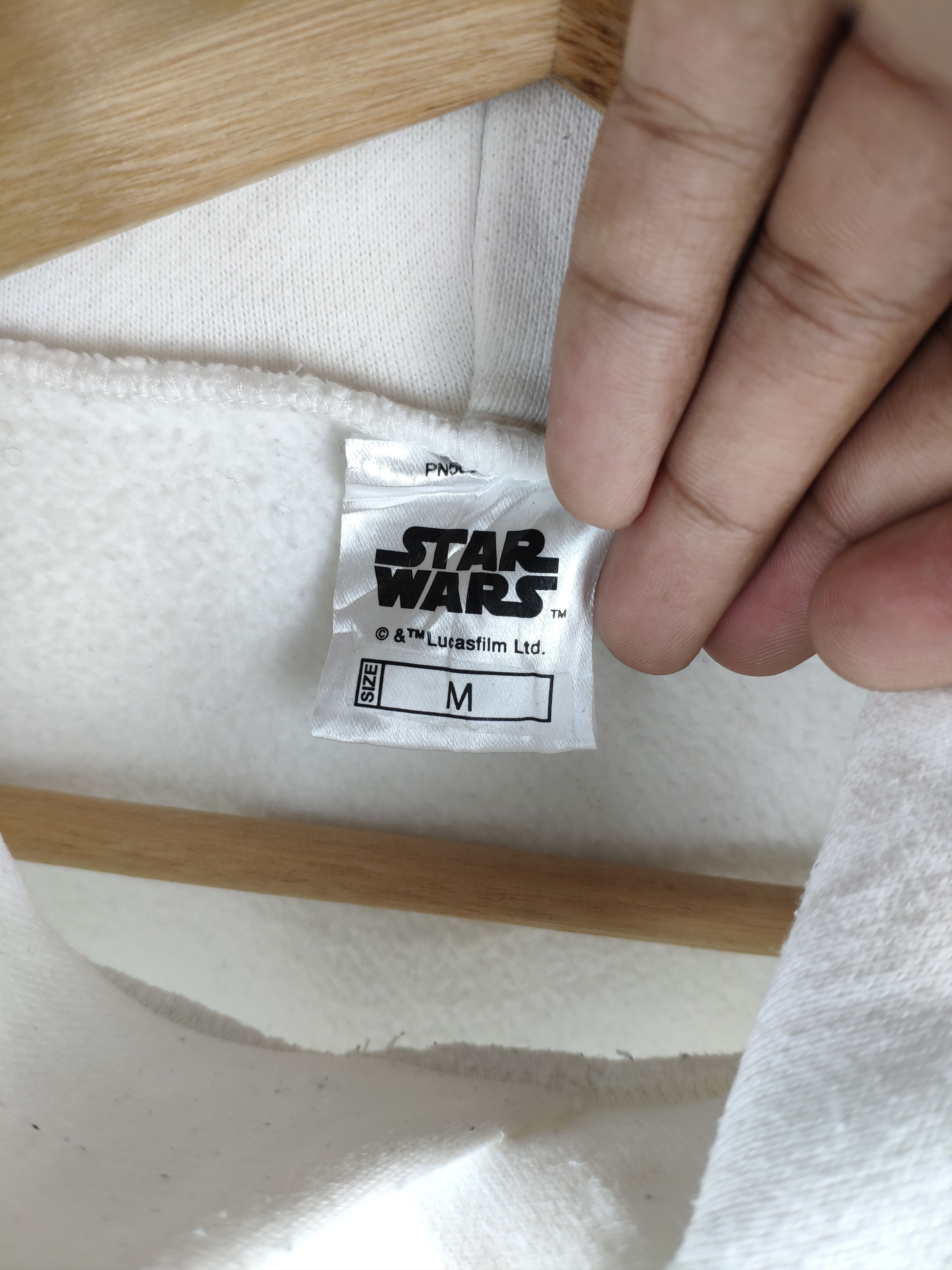 Japanese Brand × Star Wars Uniqlo Star Wars Hoodie Pullover Size US M / EU 48-50 / 2 - 9 Thumbnail