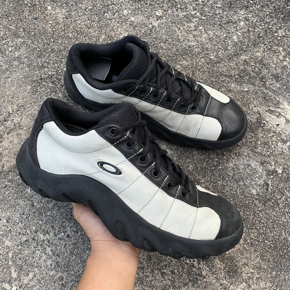 image of Oakley Chop Saw Factory Shoes in Black White, Men's (Size 11.5)