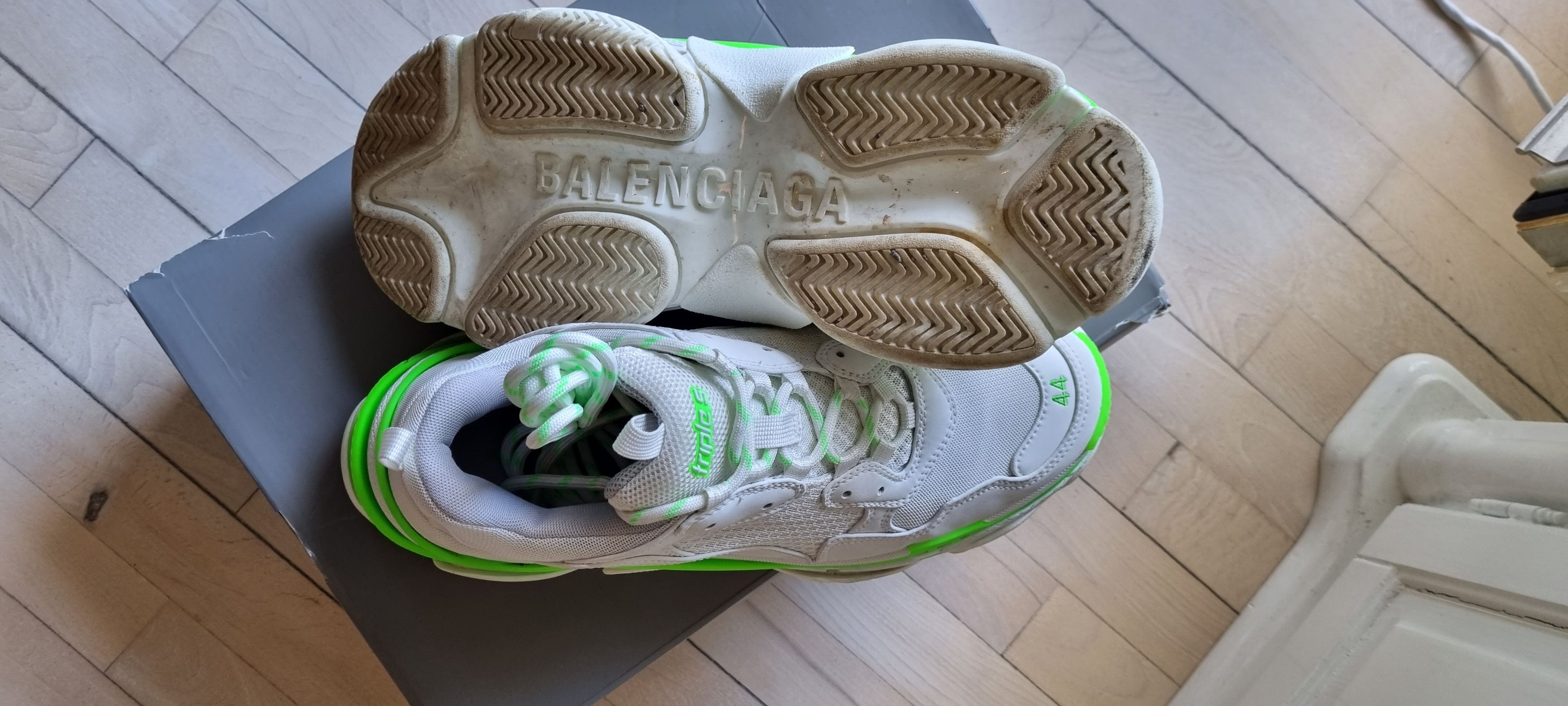 Balenciaga Triple S Neon Green Size US 11 / EU 44 - 7 Thumbnail