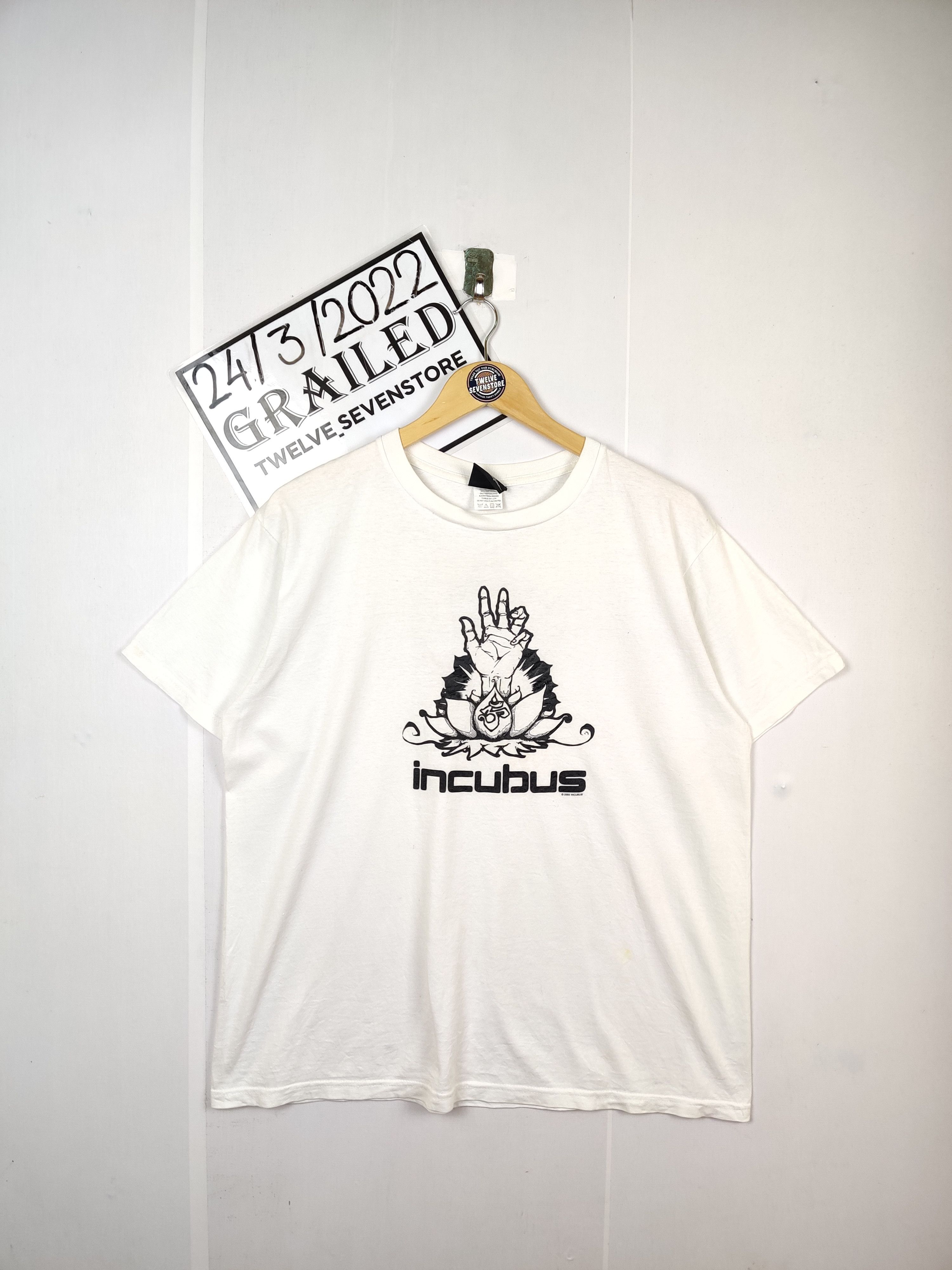 Band Tees Vintage Incubus Rock Band Tee Tshirt Size US L / EU 52-54 / 3 - 1 Thumbnail