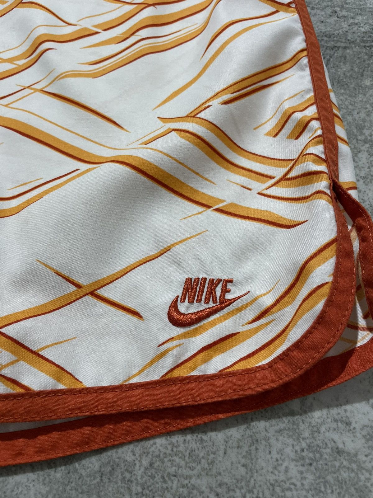 Nike × Vintage Nike vintage shorts Size US 38 / EU 54 - 4 Thumbnail