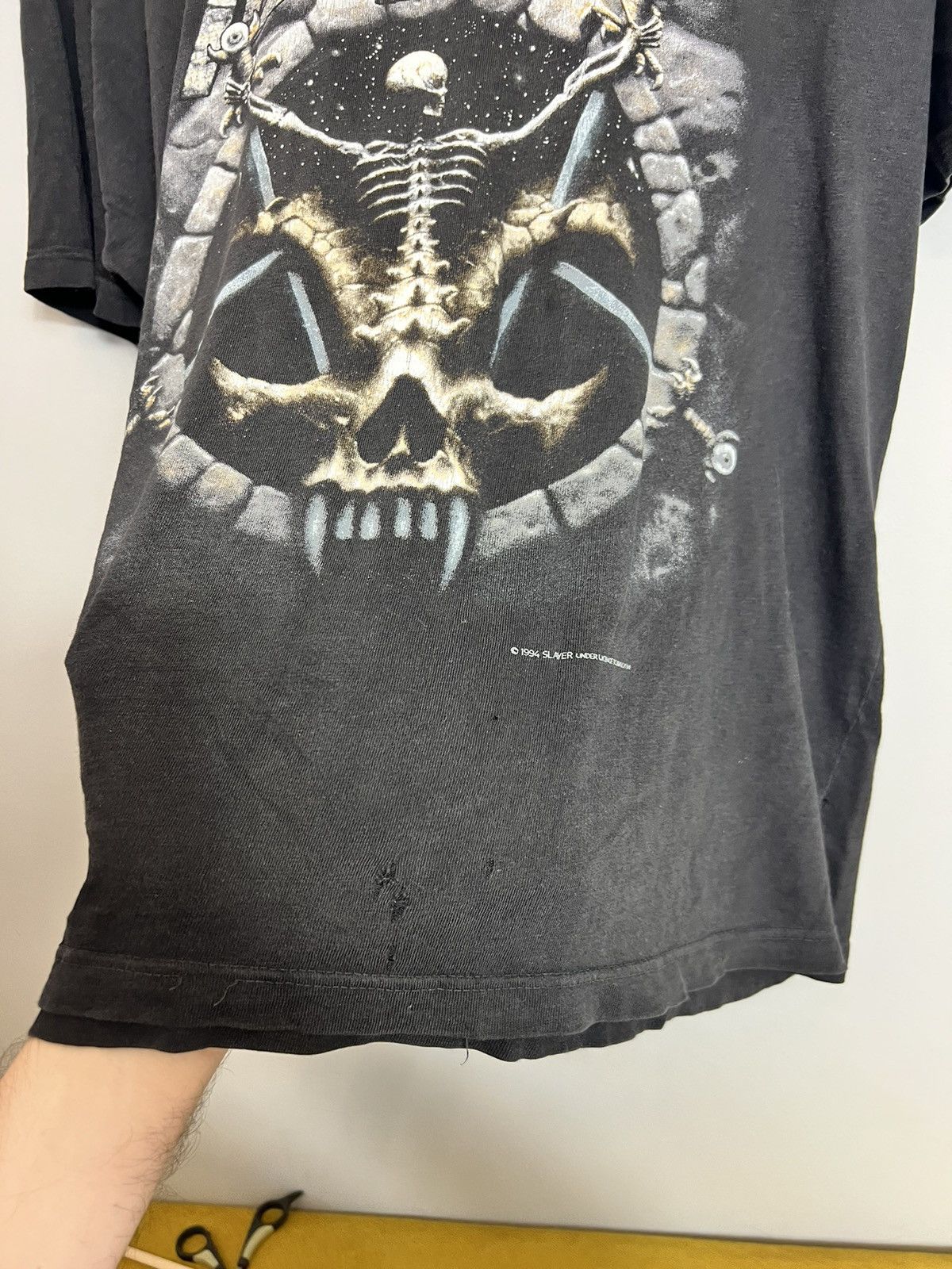 Band Tees Rare Vintage 90s 1994 Slayer Divine Thrash Metal Band Tee Size US L / EU 52-54 / 3 - 4 Thumbnail
