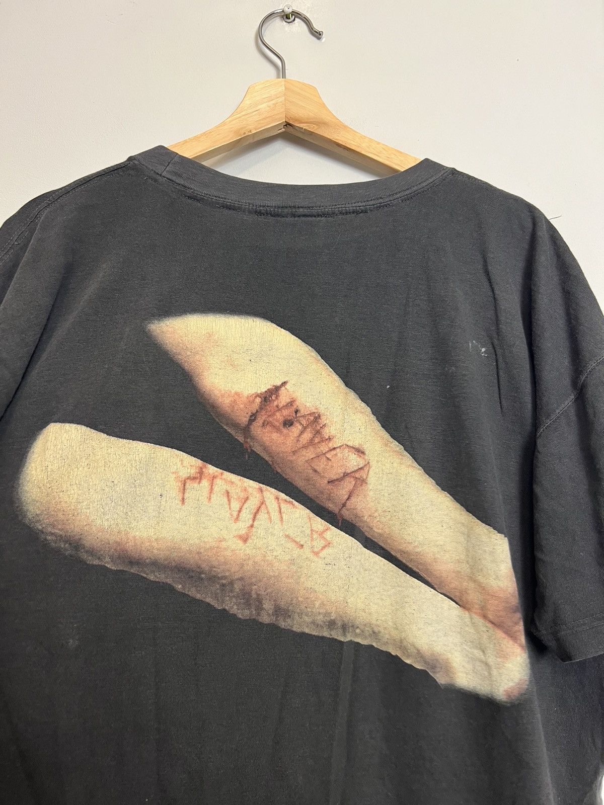 Band Tees Rare Vintage 90s 1994 Slayer Divine Thrash Metal Band Tee Size US L / EU 52-54 / 3 - 7 Thumbnail