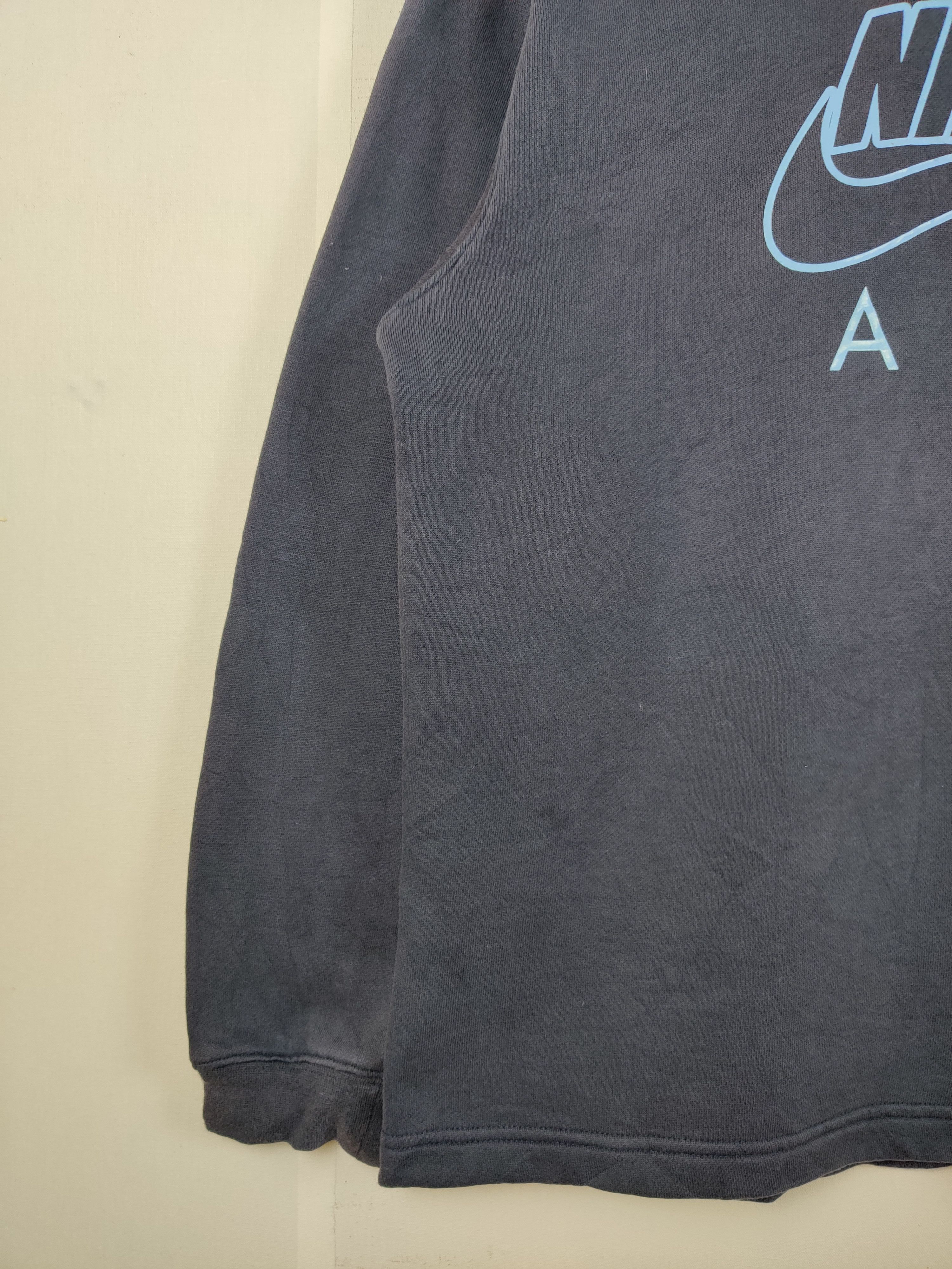 Nike Vintage Nike Air Big Logo Pullover Hoodie Size US L / EU 52-54 / 3 - 5 Thumbnail