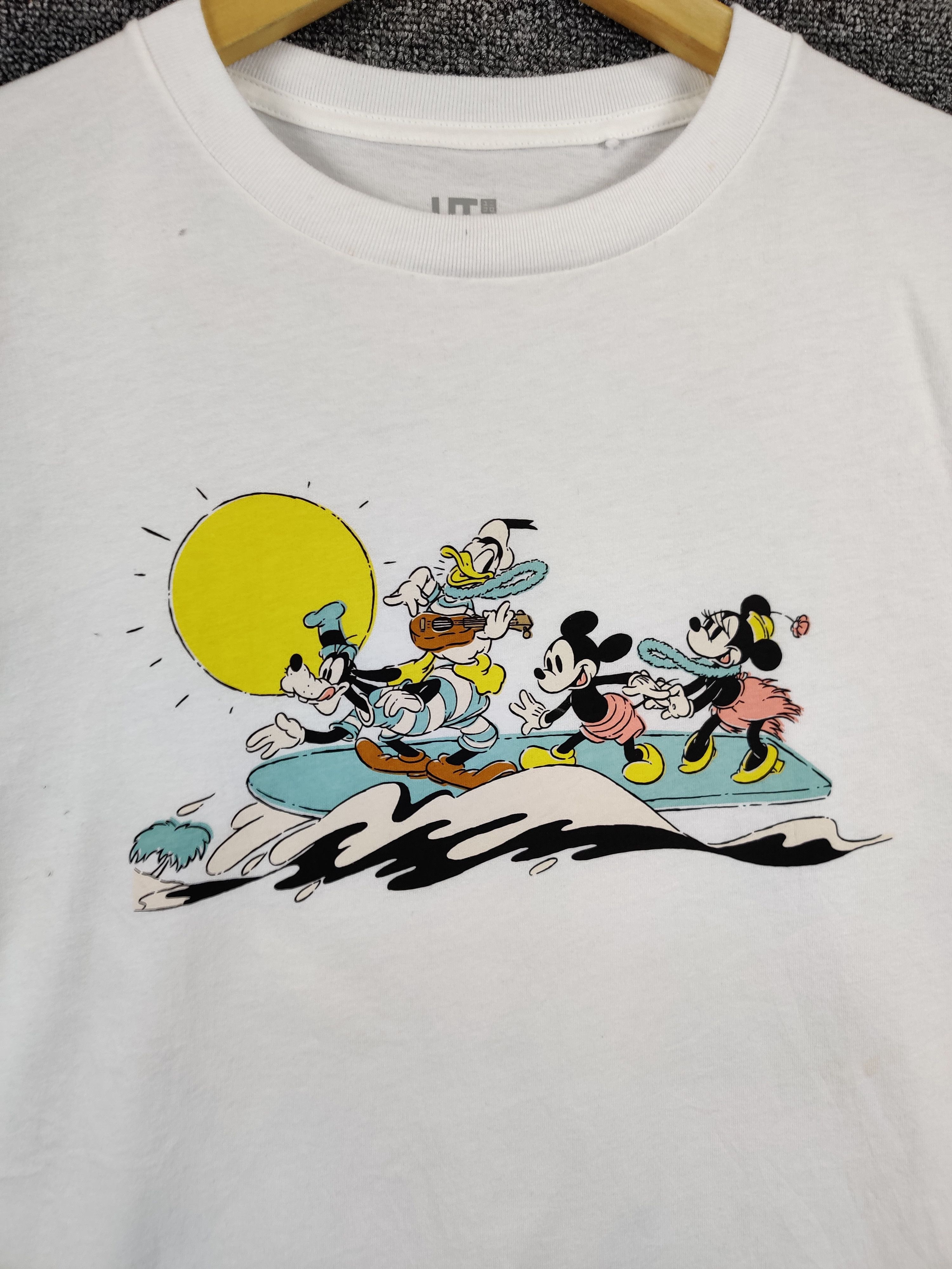 Disney Vintage Disney X Uniqlo Mickey Mouse Tee Tshirt Size US M / EU 48-50 / 2 - 7 Thumbnail