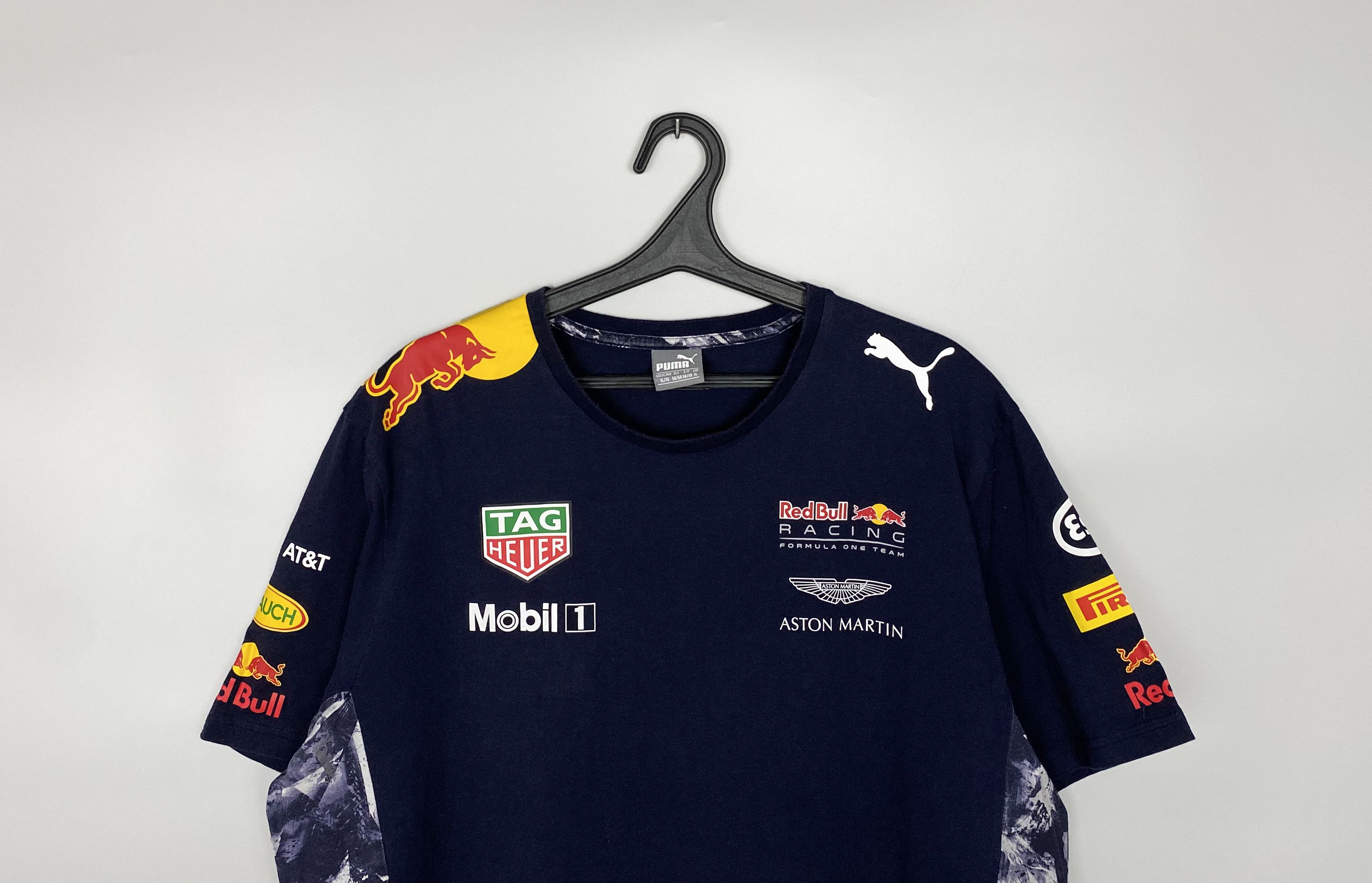 Formula 1 Vintage Red Bull Racing F1 Formula 1 Team x Aston Martin Size US XL / EU 56 / 4 - 3 Thumbnail