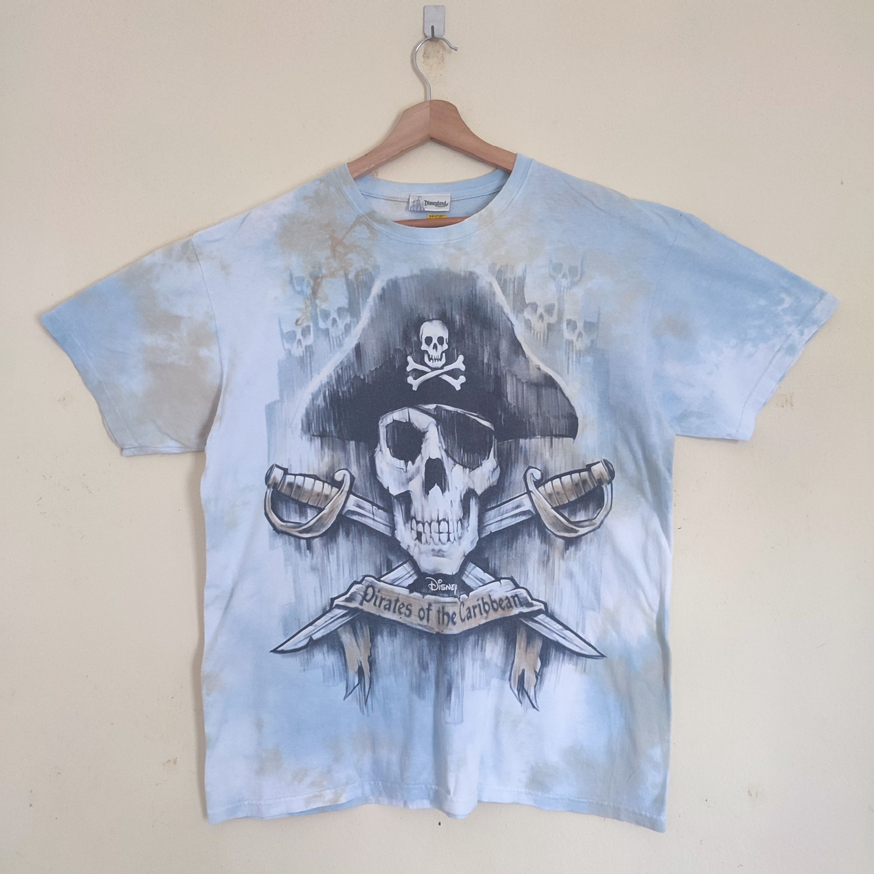 Pirates of the Carribbean Disney Movie Vintage Tshirt