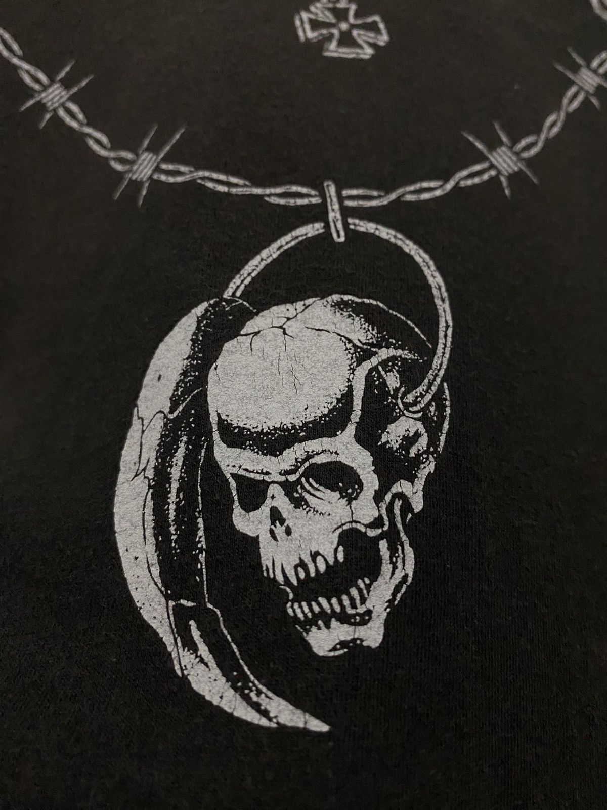 Vintage Vintage SKULLSHIT HARDLINER CROSS CHAIN V-COLLAR shirt Size US L / EU 52-54 / 3 - 3 Thumbnail