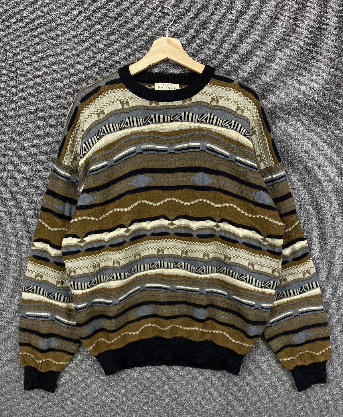 Coogi Vintge Rega Salinas Coogi Style Cable Knit Sweater Size US L / EU 52-54 / 3 - 1 Thumbnail