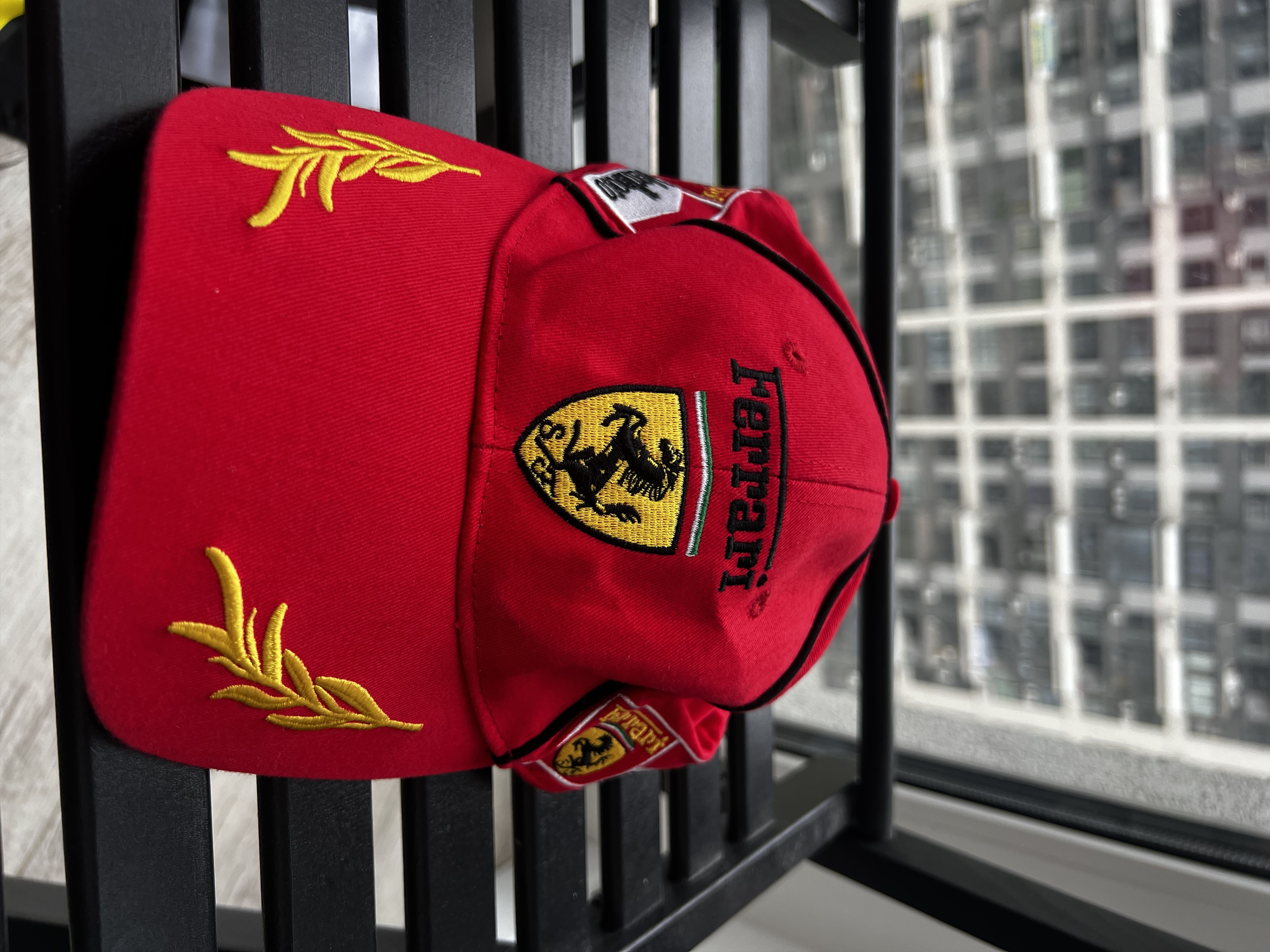 Ferrari × Marlboro Vintage Marlboro Ferrari Racing Cap Size ONE SIZE - 1 Thumbnail