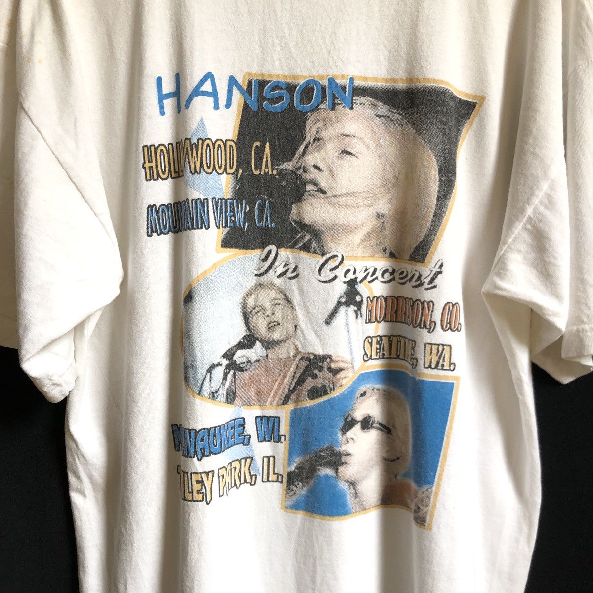 Band Tees × Vintage Vintage 90s Hanson in Concert Band Tshirt Size US M / EU 48-50 / 2 - 4 Thumbnail