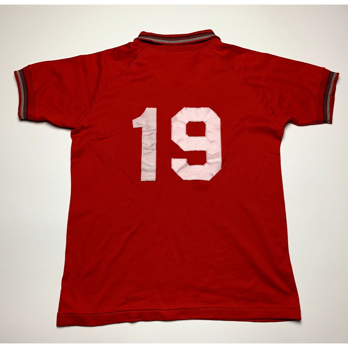 Mizuno Vintage Mizuno Volleyball #19 Red Shirt Made in USA Size Lar Size US L / EU 52-54 / 3 - 11 Thumbnail