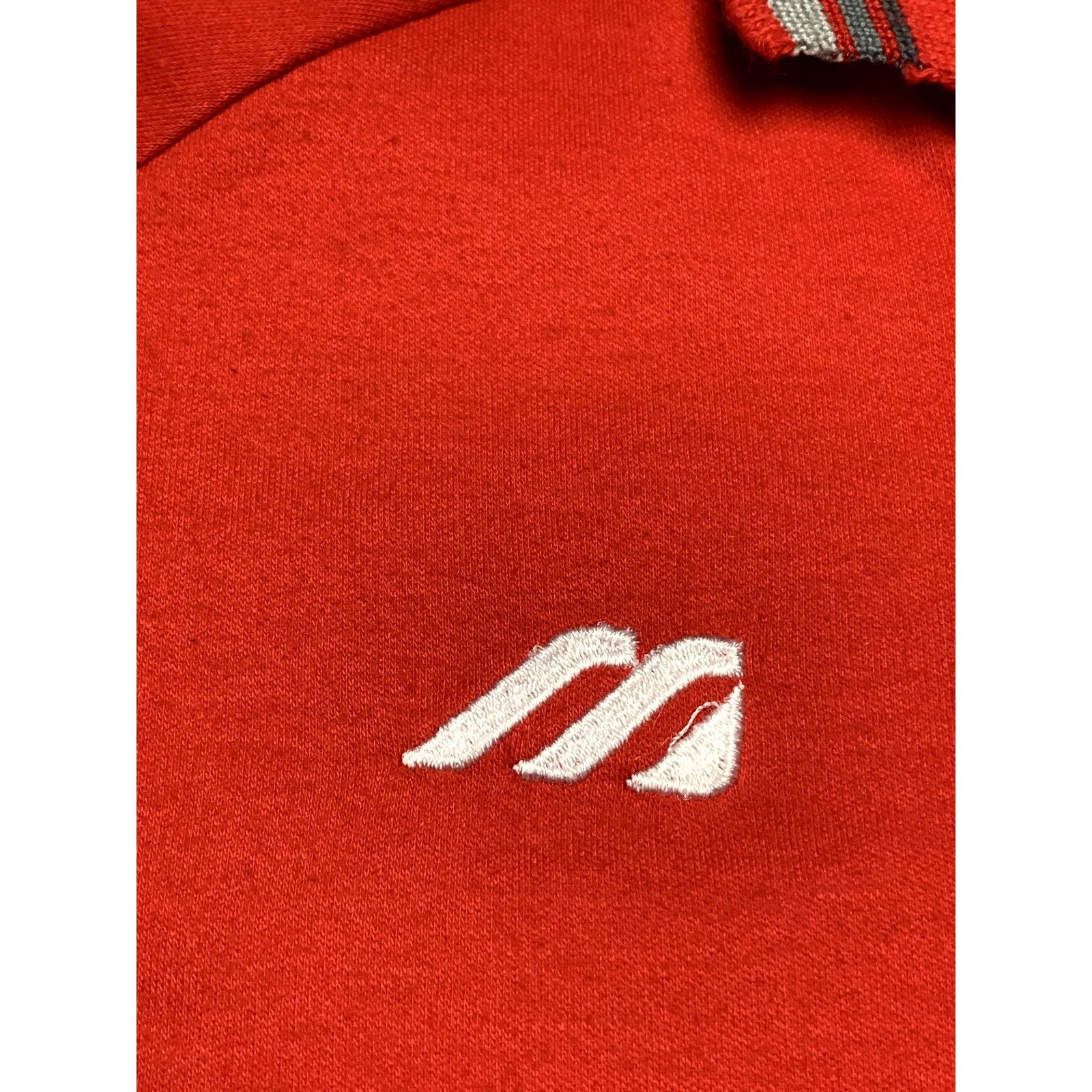 Mizuno Vintage Mizuno Volleyball #19 Red Shirt Made in USA Size Lar Size US L / EU 52-54 / 3 - 3 Thumbnail