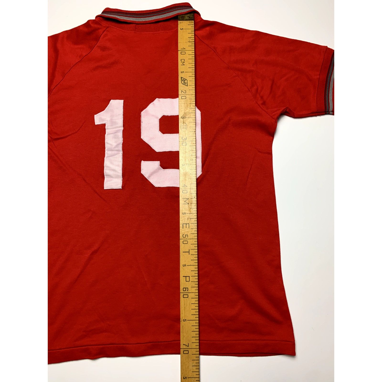 Mizuno Vintage Mizuno Volleyball #19 Red Shirt Made in USA Size Lar Size US L / EU 52-54 / 3 - 20 Thumbnail