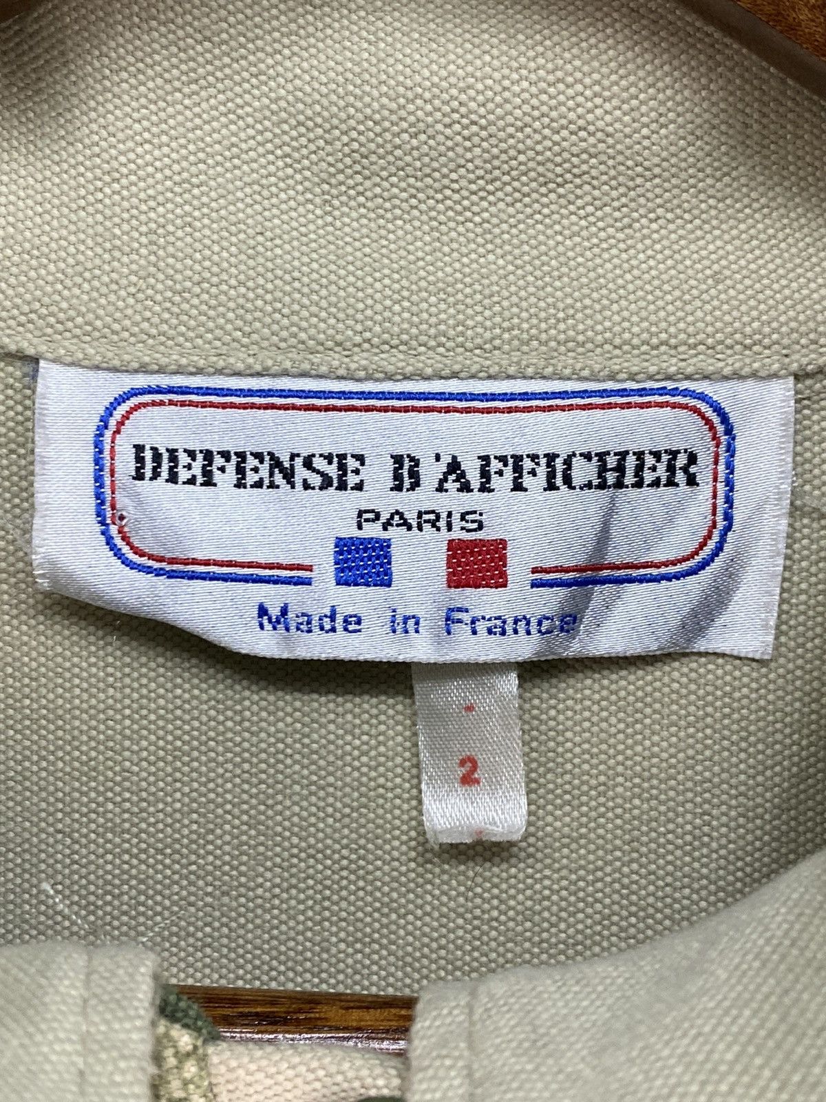 DEFEND PARIS VINTAGE DEFENCE D’ AFFICHER MADE IN FRANCE Size US L / EU 52-54 / 3 - 6 Thumbnail