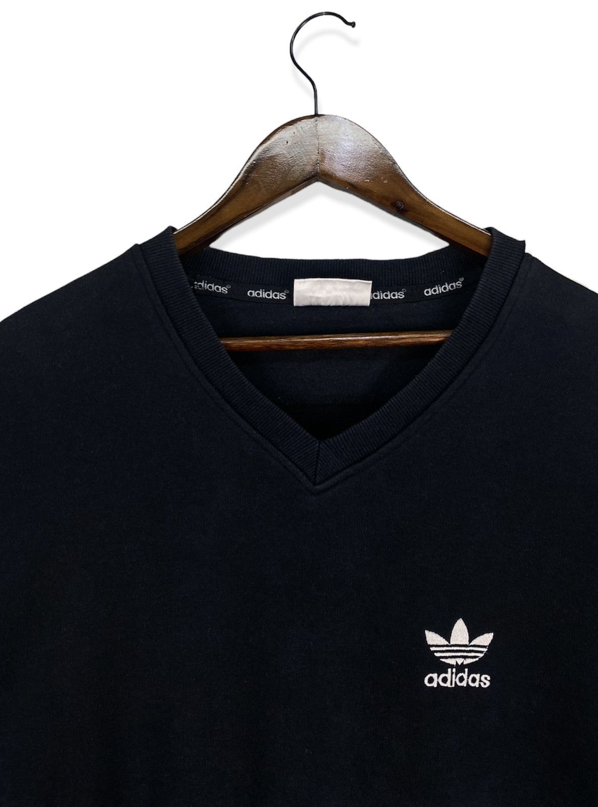 Adidas Vintage Adidas V Neck Sweatshirt Size US L / EU 52-54 / 3 - 3 Thumbnail