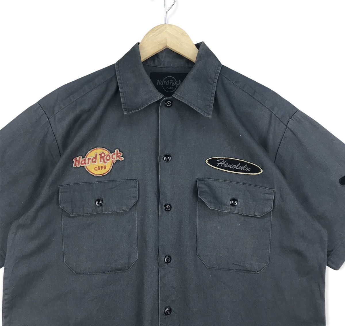 Hard Rock Cafe Vintage Hard Rock Cafe Honalulu Shirt Button Ups Size US M / EU 48-50 / 2 - 3 Thumbnail