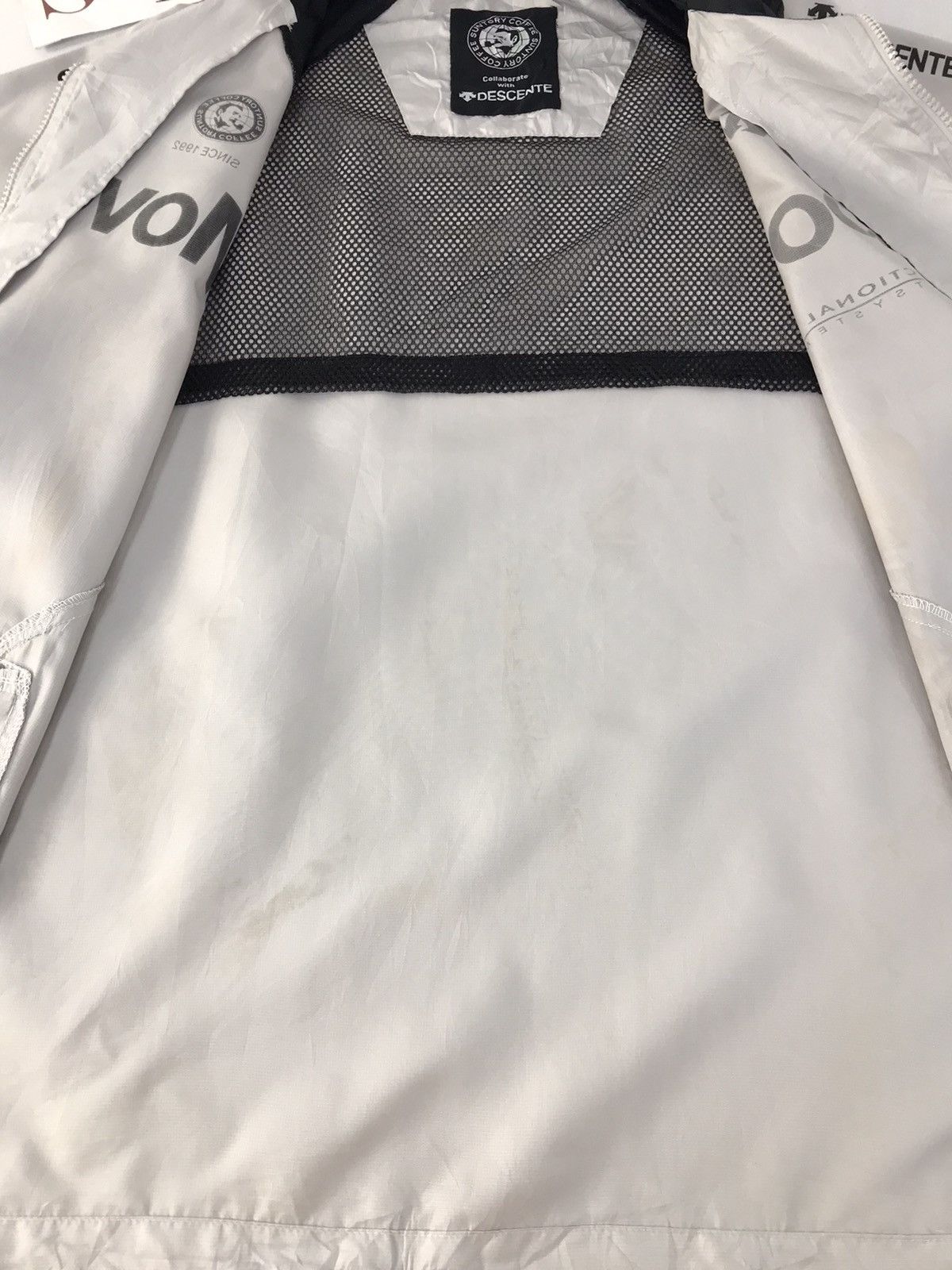 Descente Vtg Windbreaker Suntory Coffee X Descente Move Sport Style Size US L / EU 52-54 / 3 - 9 Thumbnail