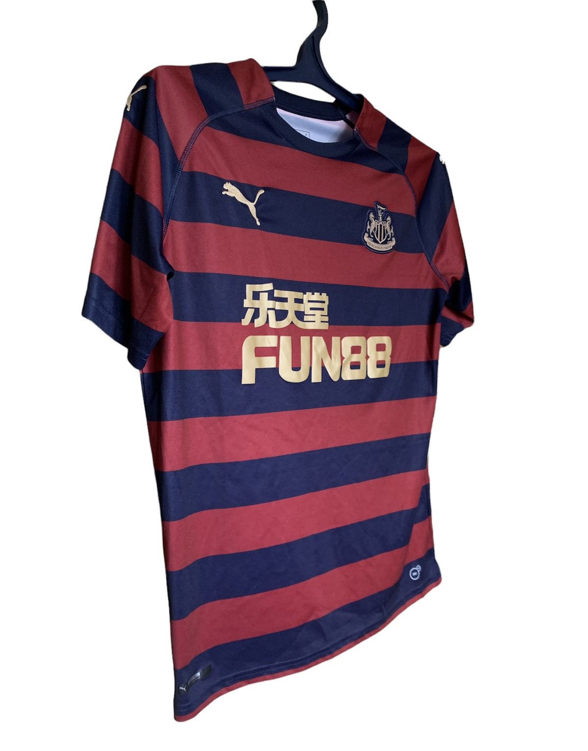 Other 2018 Puma Newcastle United navy/burgundy departure jersey Size US L / EU 52-54 / 3 - 3 Thumbnail